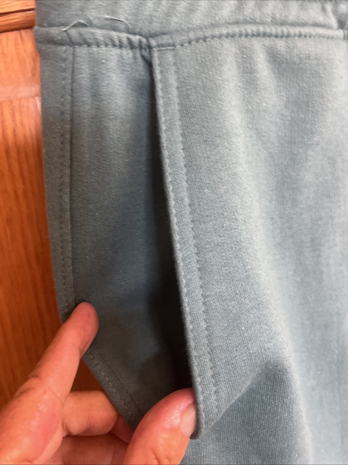 Volcom True to This Green Fleece Drawstring 10″ Inseam Shorts Men’s Size Small