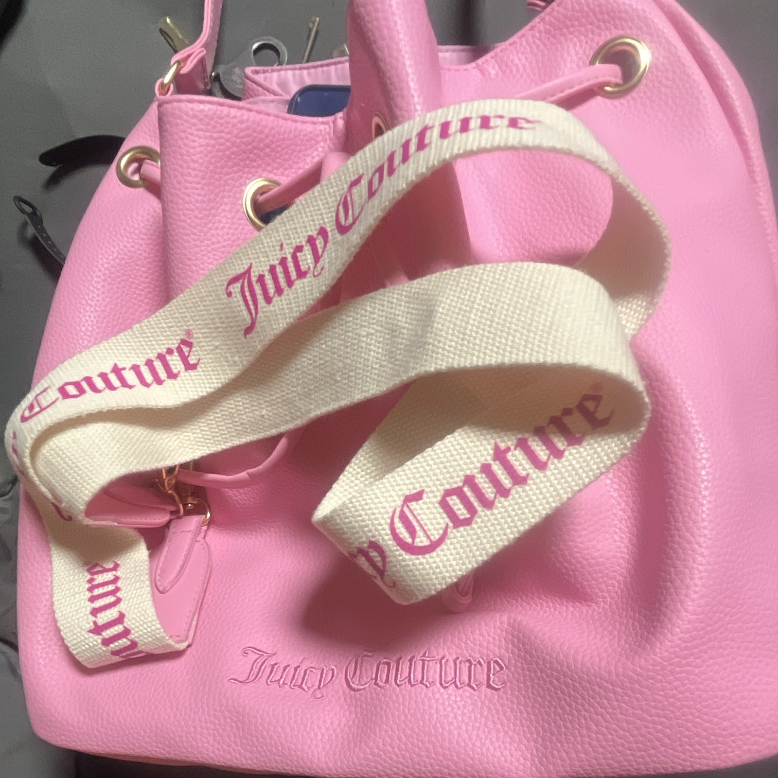 Juicy Couture Pink Medium Drawstring Bucket Bag w/ Zip Pouch, Charm, Gold zipper