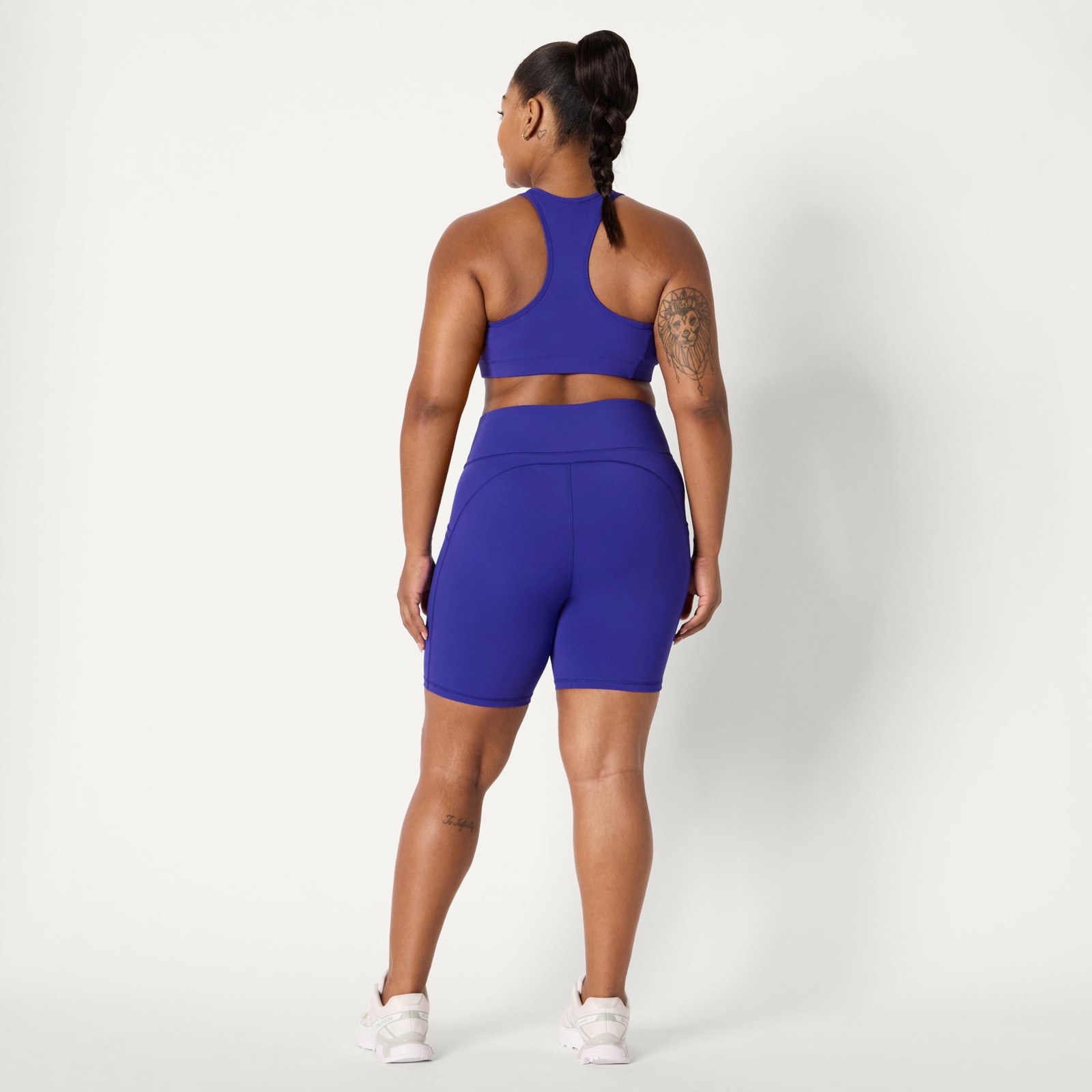 Amazon Essentials Women’s Active Total Train High Waist 7″ Medium, Royal Blue