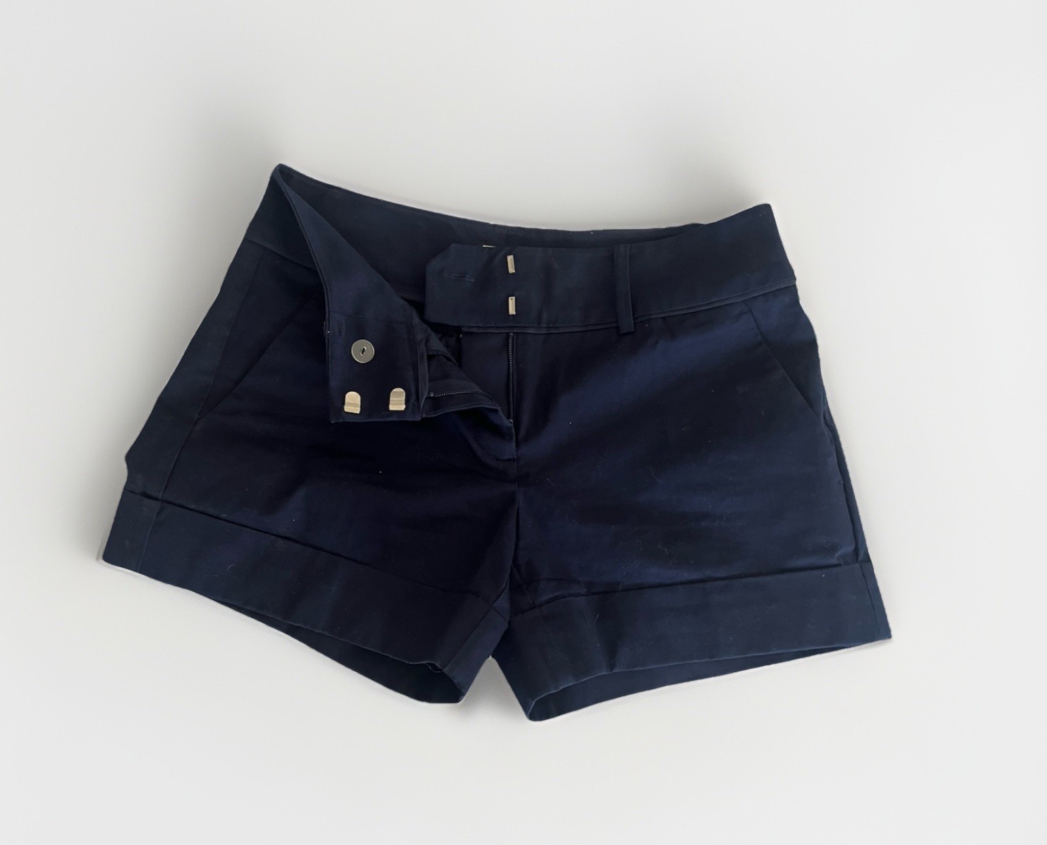 7th Avenue Design Studio New York & Company Navy Blue Chino Shorts Size 0