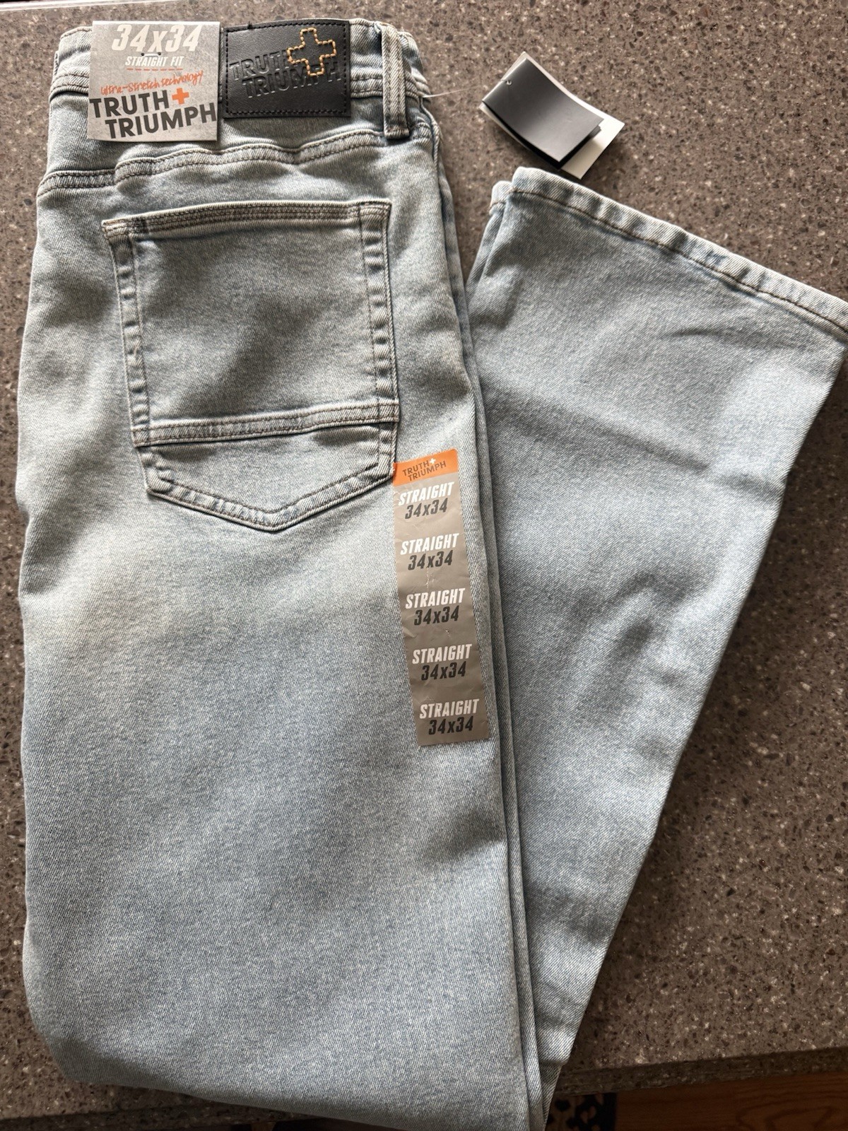 Truth + Triumph Men’s Straight Fit Light Wash Stretch Denim Jeans 5-Pocket