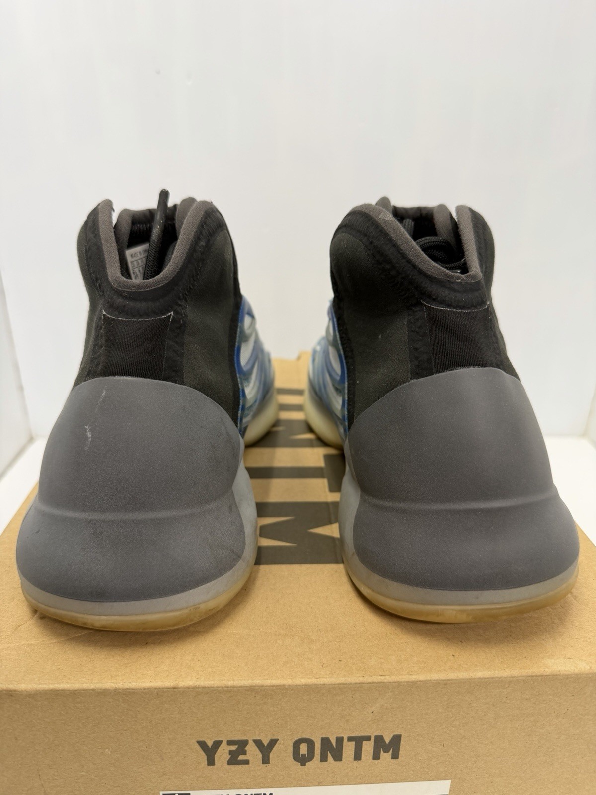 adidas Yeezy QNTM Frozen Blue Men’s Sneakers Size 6.5 GZ8872