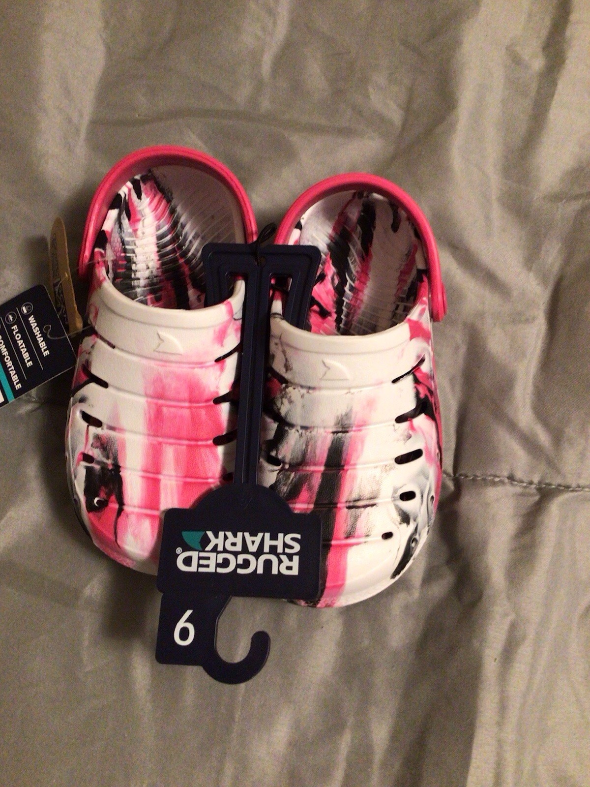 Rugged Shark Girls Slip On Rubber Shoe Sz 9 NWT Pink Camo