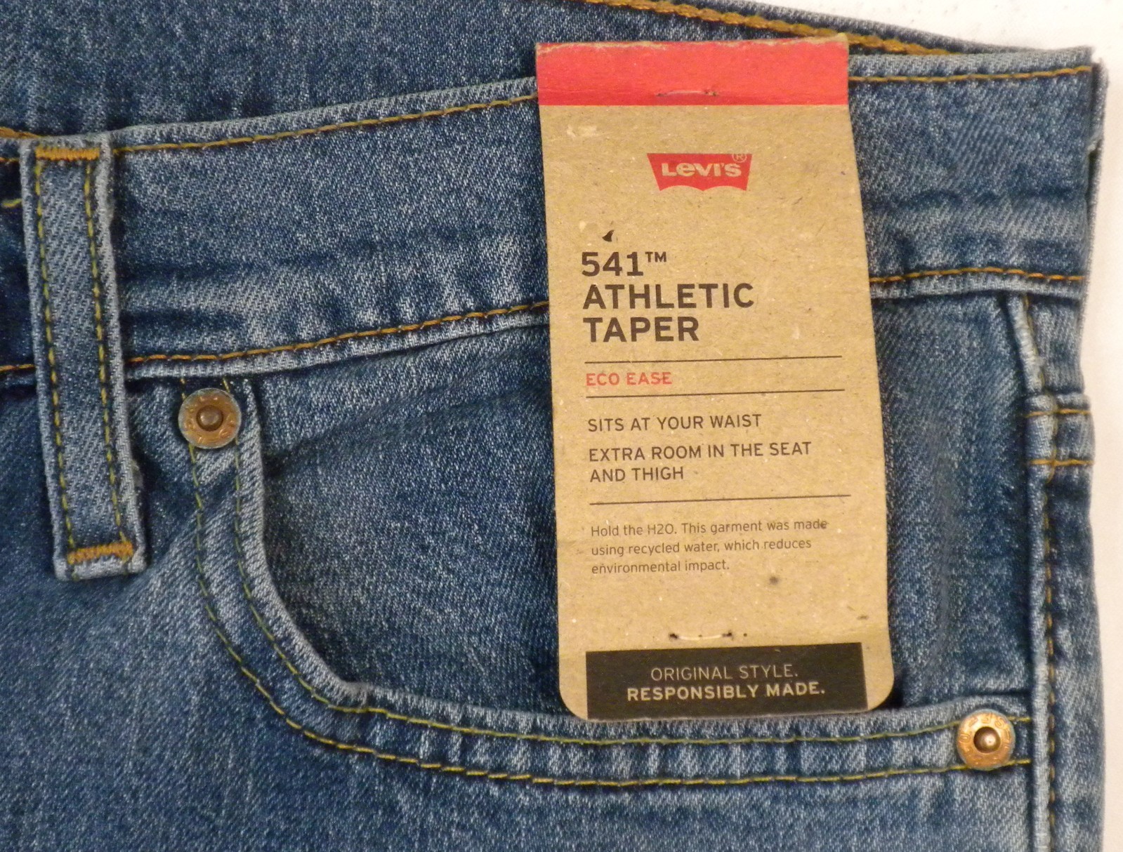 Levi’s 541 Athletic Taper Men’s Blue Stretch Jeans Size 33 x 31