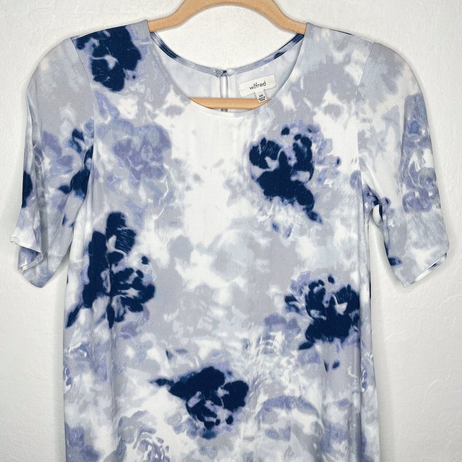 Aritzia Wilfred Tie Dye Blue White Short Sleeve Crepe T-Shirt Tunic Dress XXS