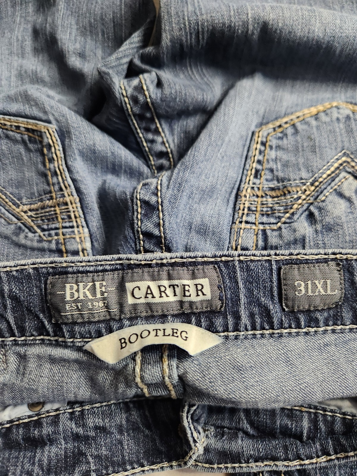BKE Buckle Carter Bootleg Jeans Mens Size 31×34 Medium Wash Mid Rise Casual EUC