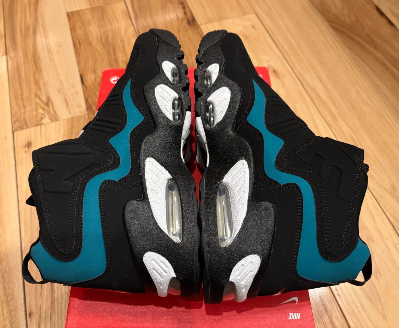Nike Air Griffey Max 1 Black Multi-color Fresh Water DM8311 001 Men’s Size 8