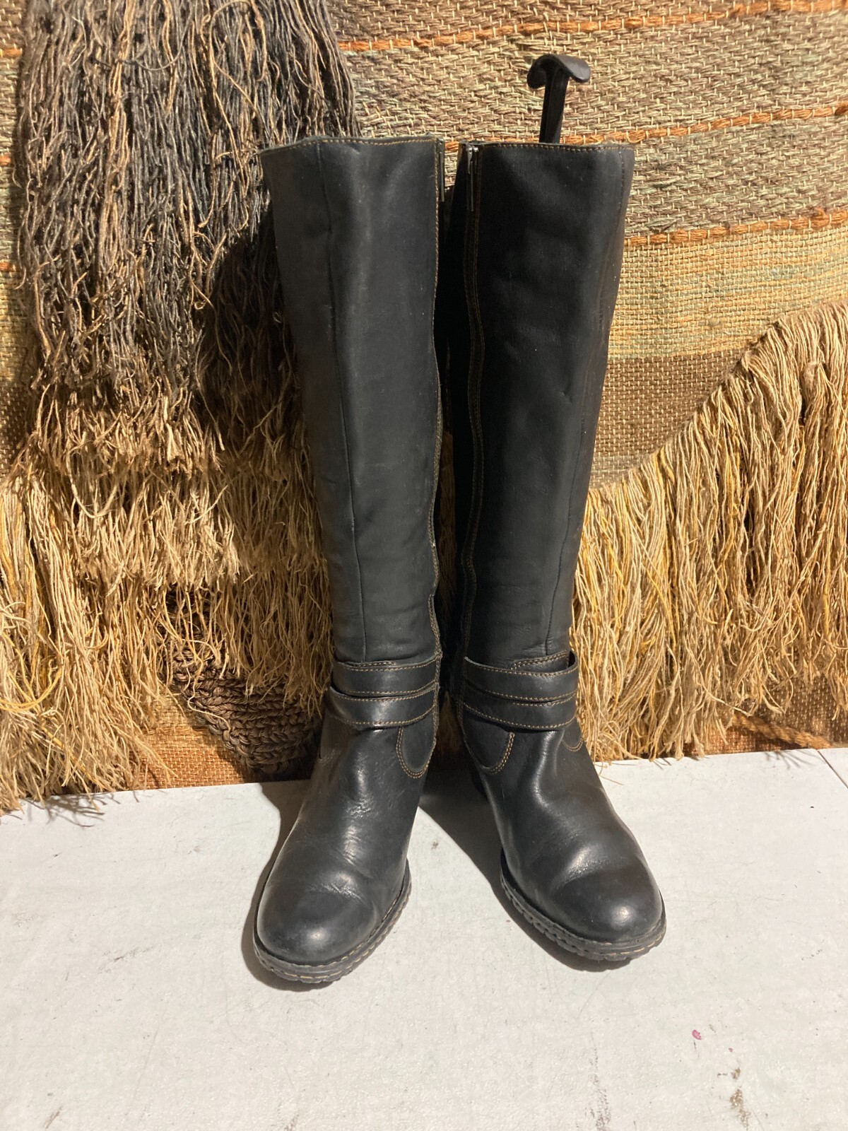 Born Womens 7.5M/W Leather Tall Boots Black Buckle Strap