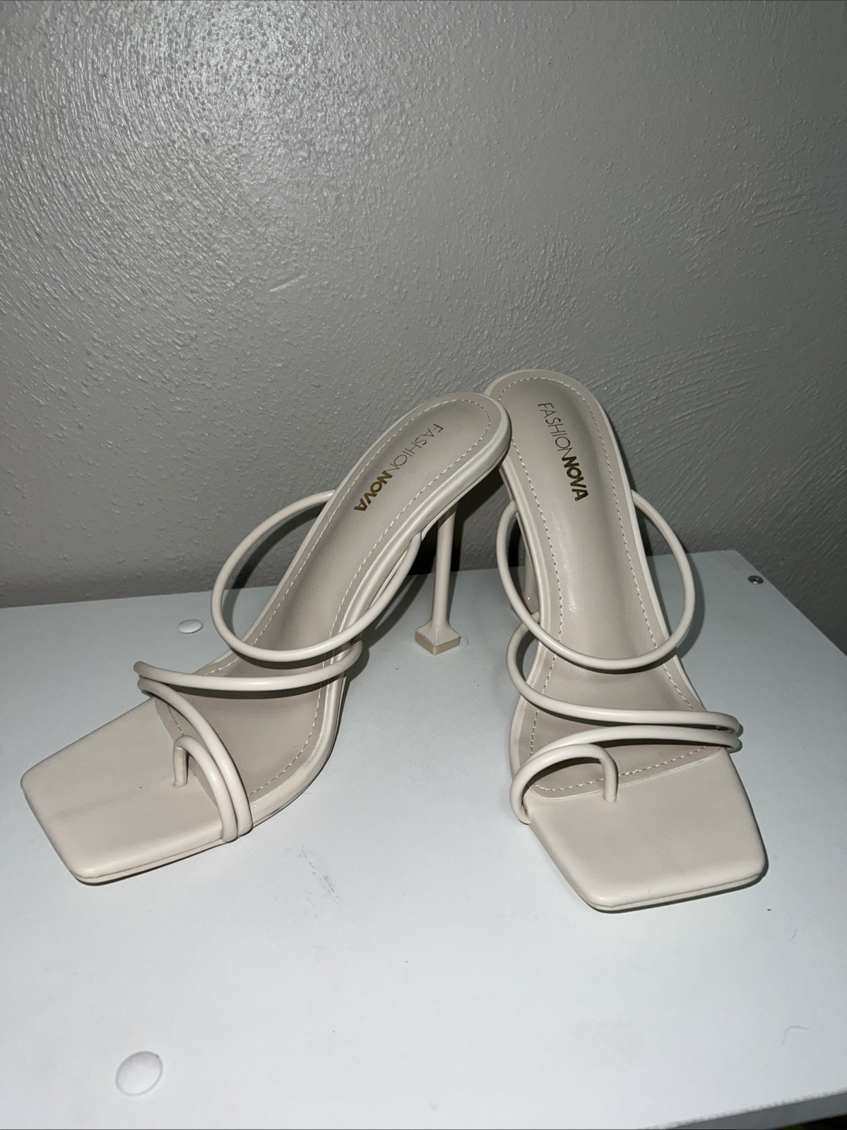 Women’s Nude Heels Fashion Nova Size 8