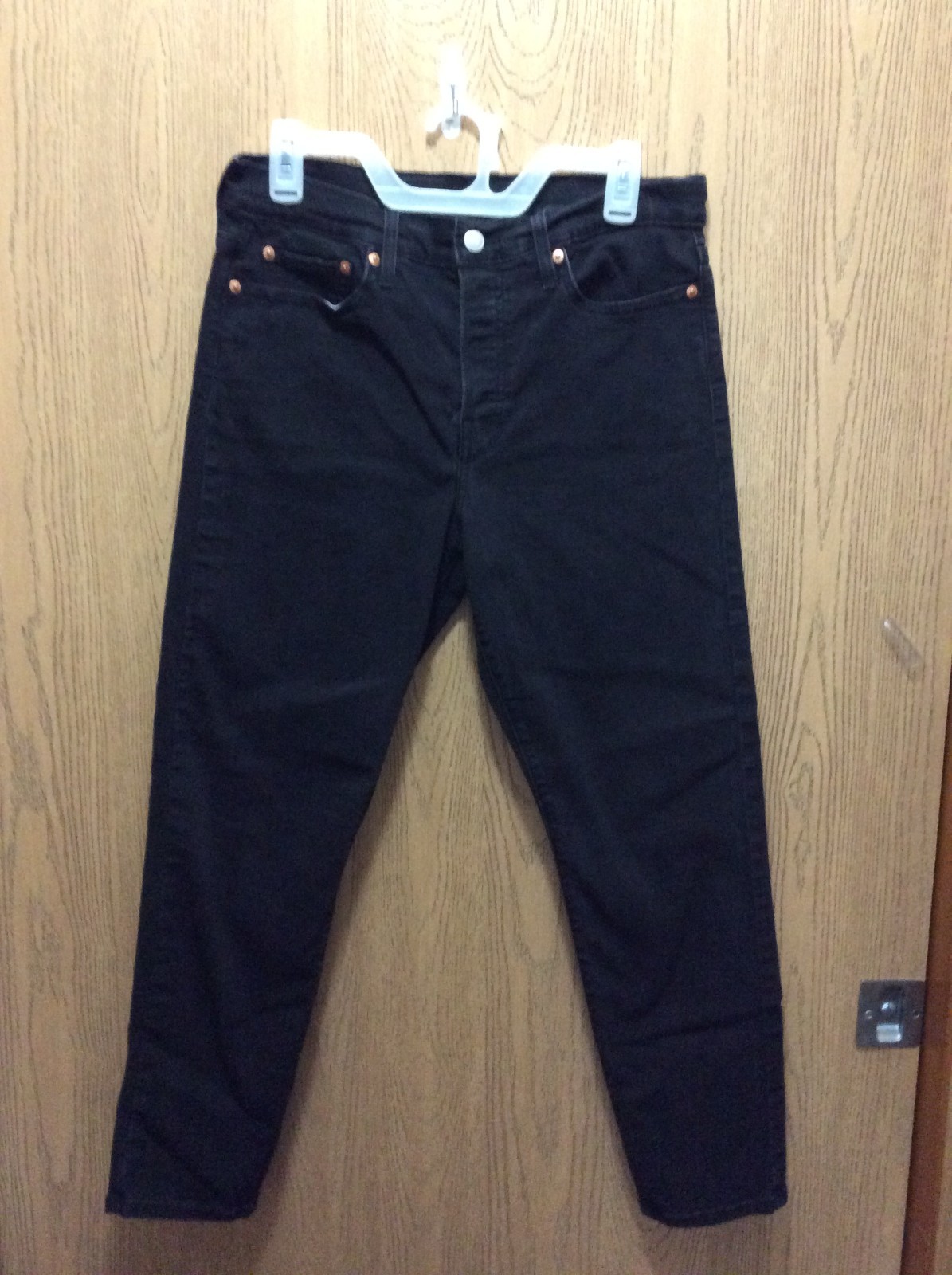 NWT LEVI STRAUSS WOMEN’S BUTTON FLY DENIM JEANS BLACK 29″ X 36″ INSEAM 27″