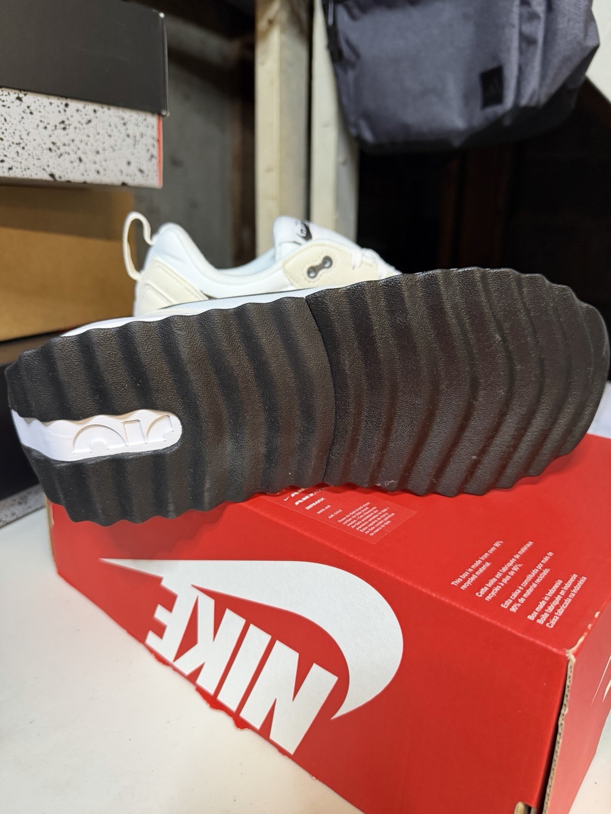 Dc4068 102 Women’s Nike Air Max Dawn SZ 10