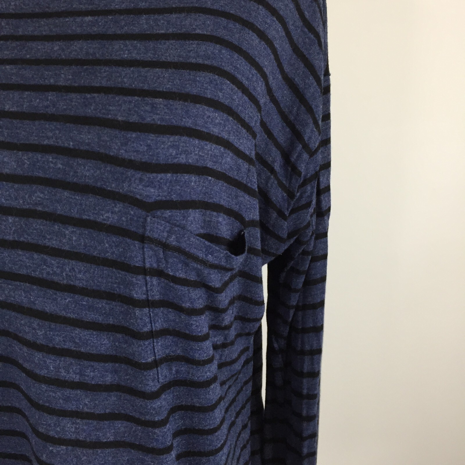 VINCE Womens sz Small/Medium Dark Blue Black Striped Long Sleeve Shirt