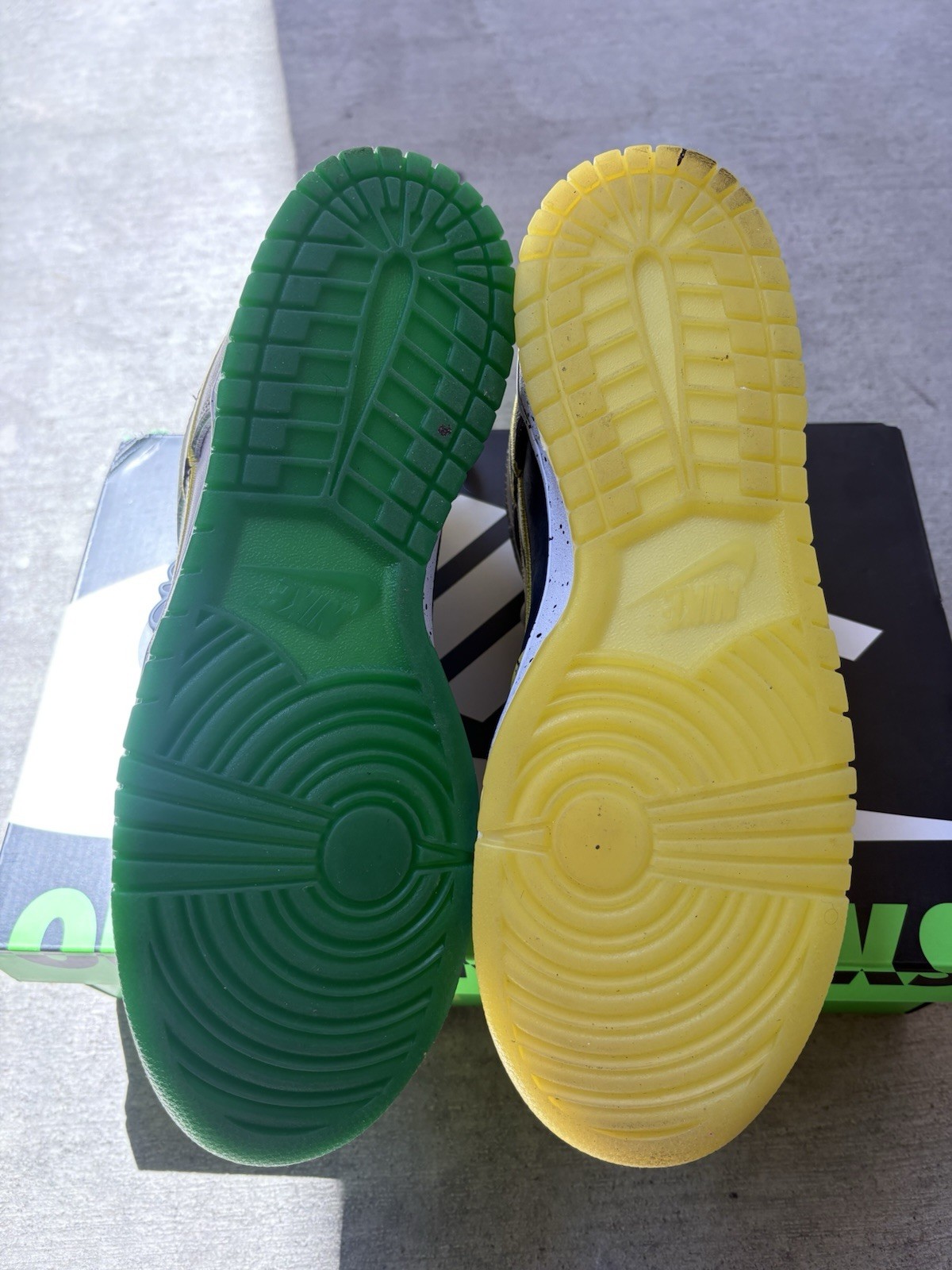 Nike Dunk PE Low What the Duck – University of Oregon Away – Size 10.5
