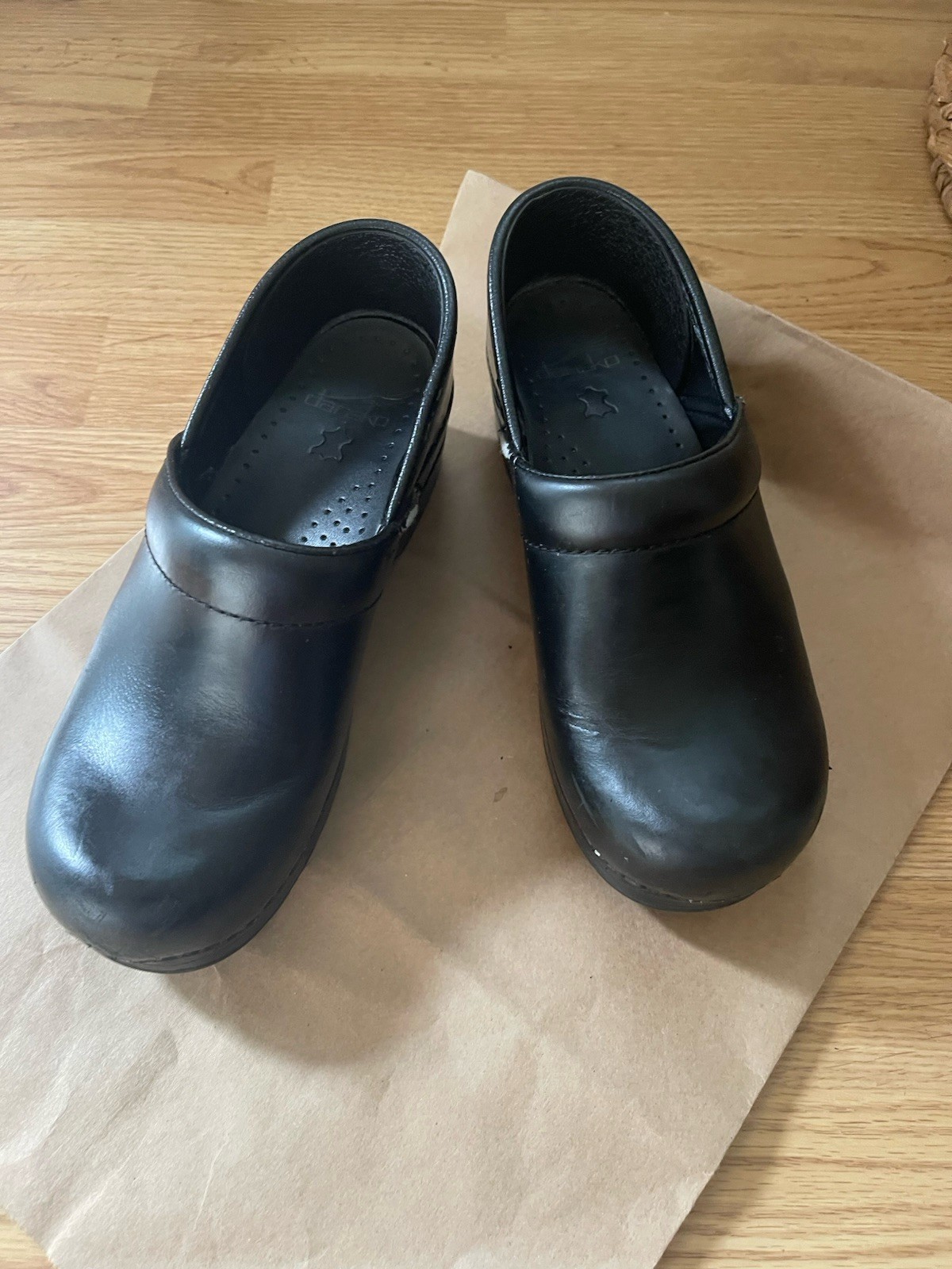 Dansko Professional Clogs Black Womens Size 38 006020202 Black. Used