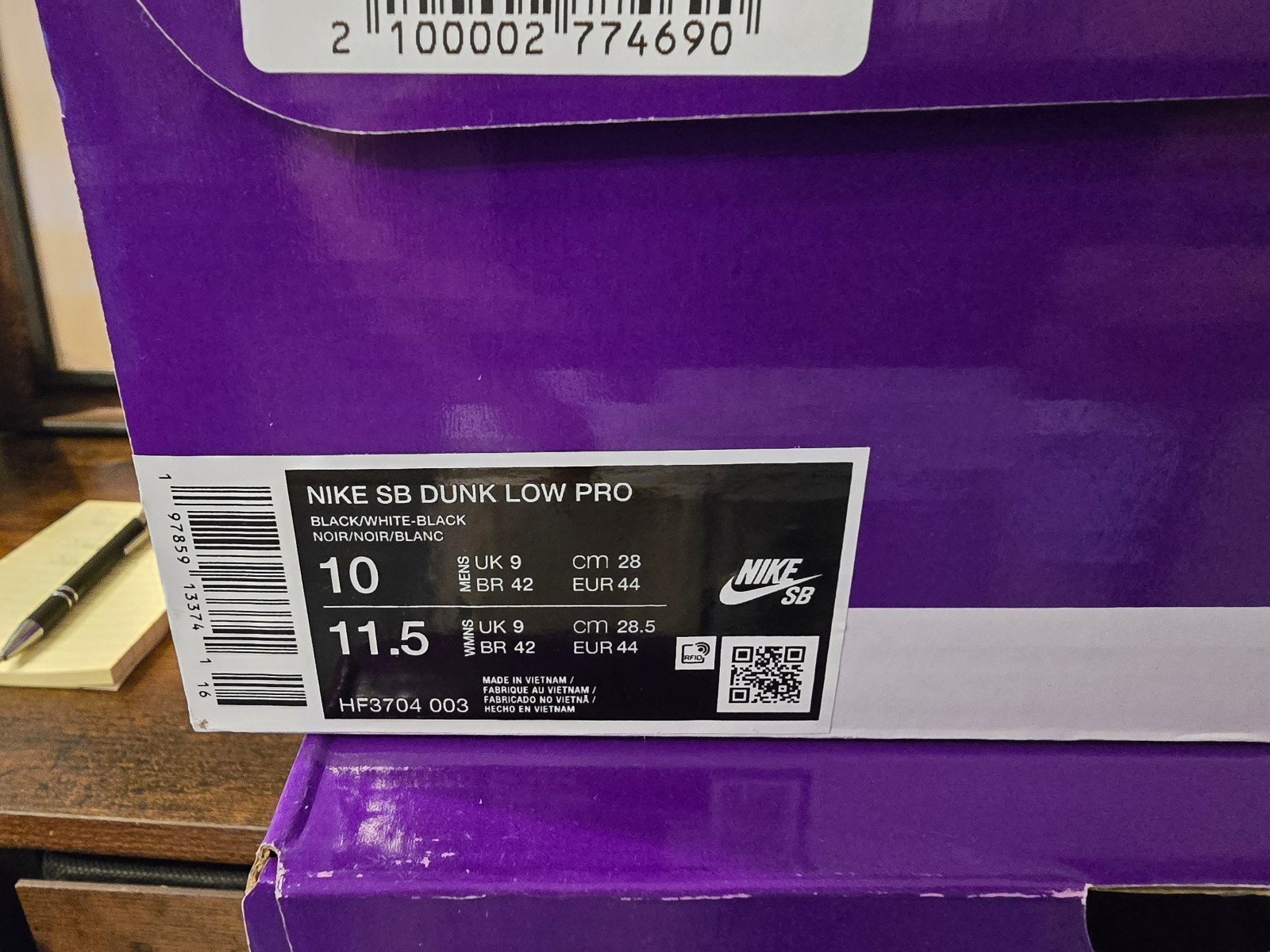 Nike Dunk Low Pro SB Black White Gum Men’s HF3704-003 Men’s Size 10 US NEW