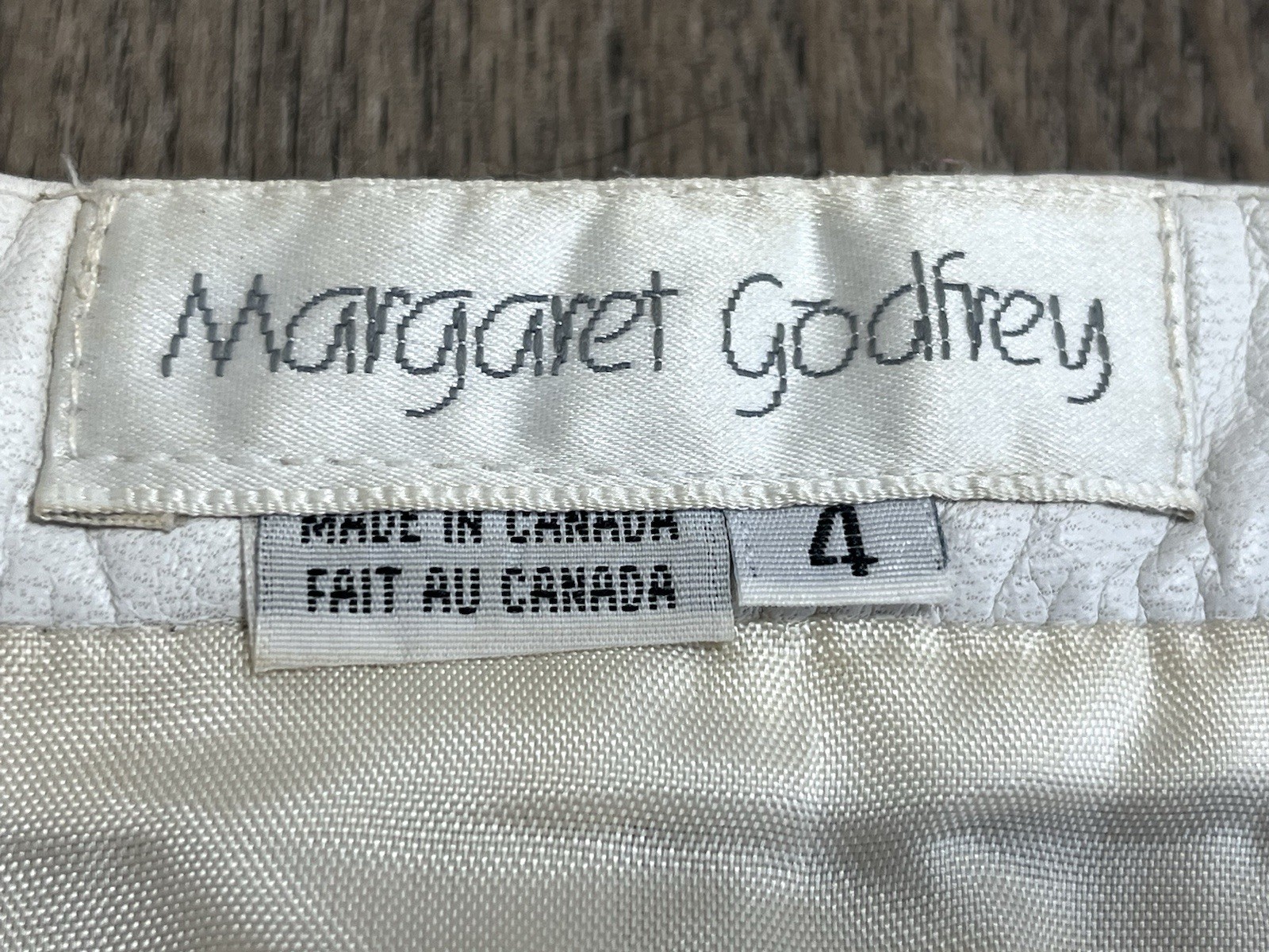 Vintage Margaret Godfrey White Leather Skirt W/ Gold Studs Size 4 Lined Side Zip
