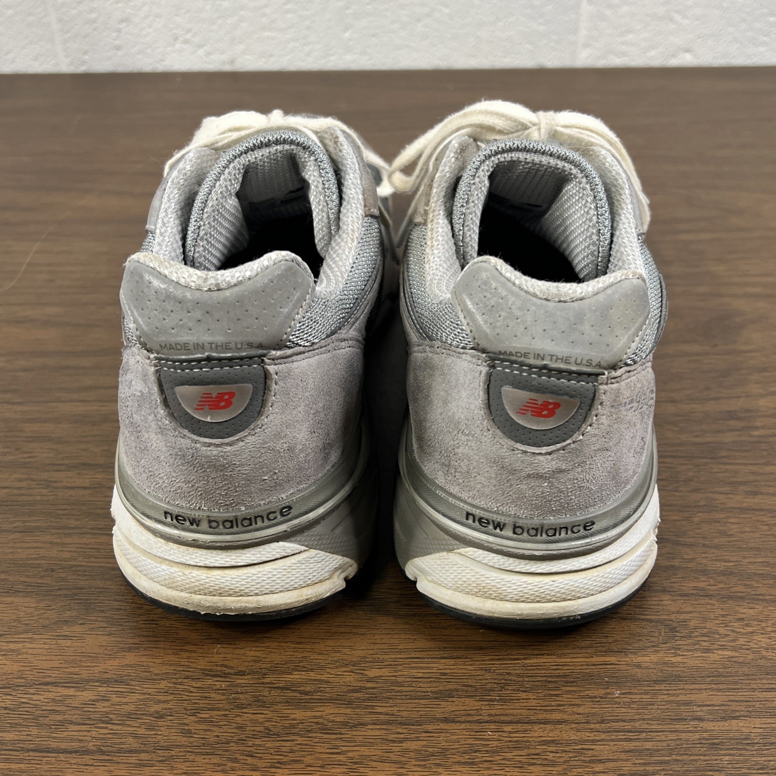 New Balance 990v4 Made in USA Grey Silver Mens Size 11 Athletic Shoes Sneakers