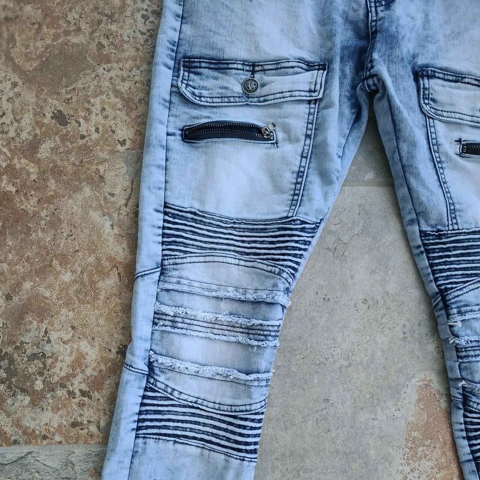 Waimea Skinny Fit Denim Jeans Men Tag Size 32×32 Actual Size 32×31 Distressed