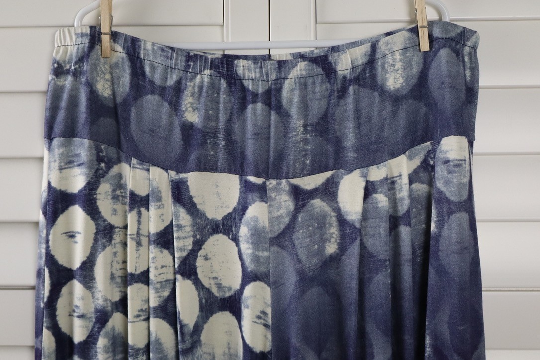 ALEMBIKA $151 Pull On Pleated Cropped Wide Leg Casual Pants Size 7 US 20