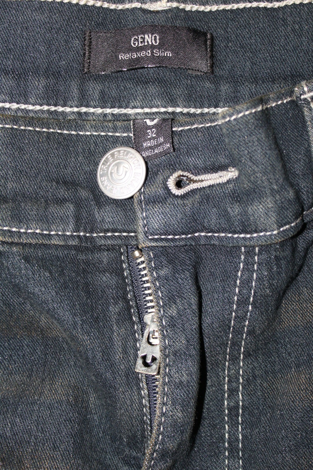 True Religion Men’s Jeans size 32 Relaxed Slim