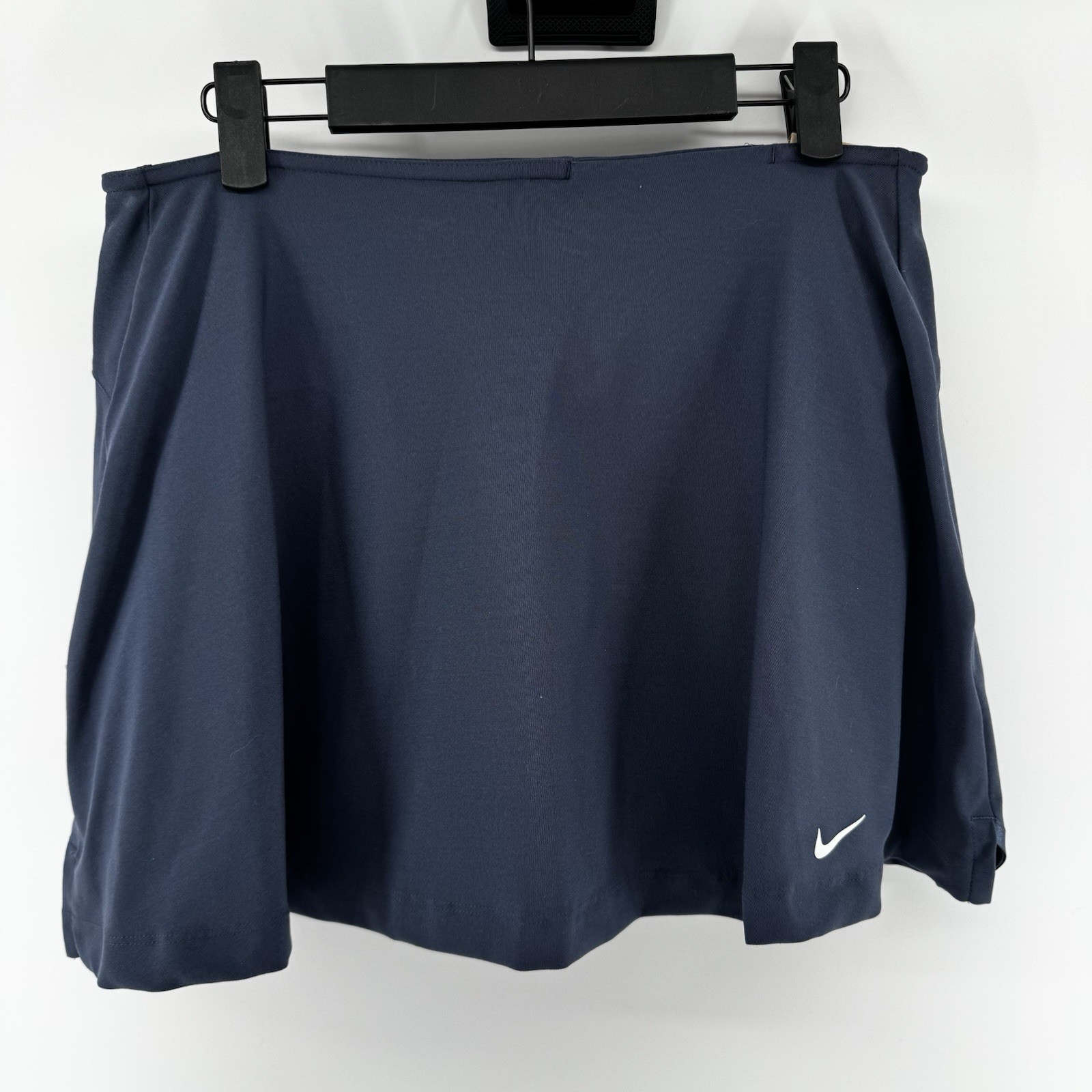 Nike Women’s 15″ Dri-FIT Mid-Rise Flouncy Golf Skort Thunder Blue Size Large