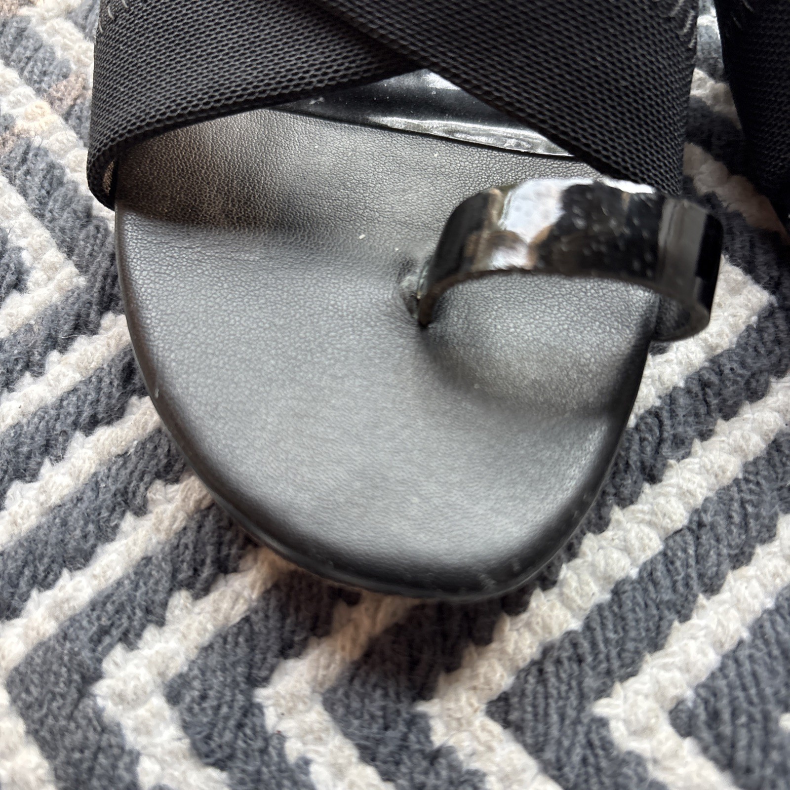 Donald J Pliner Mara Black Slip-On Sandals Size 7