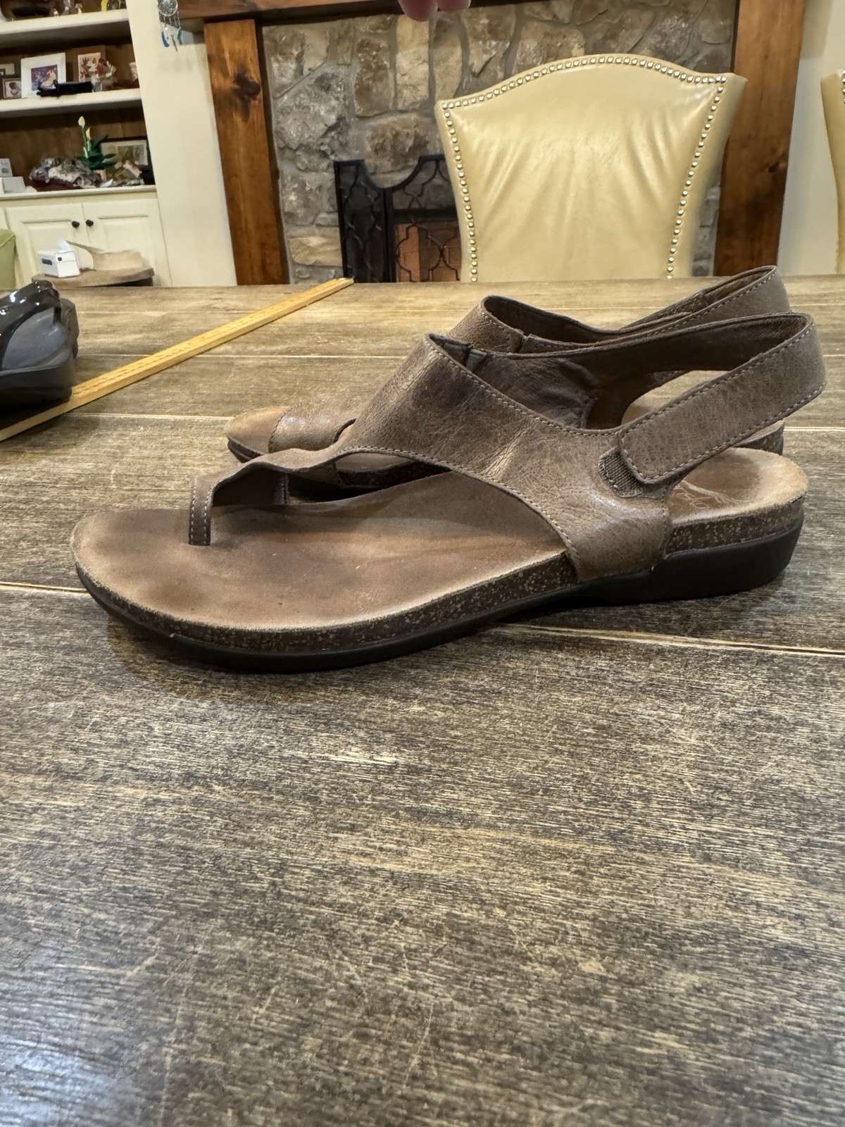 Dansko Reece Toe Loop Sandals Brown Slingback Leather Size 39 US 8.5-9