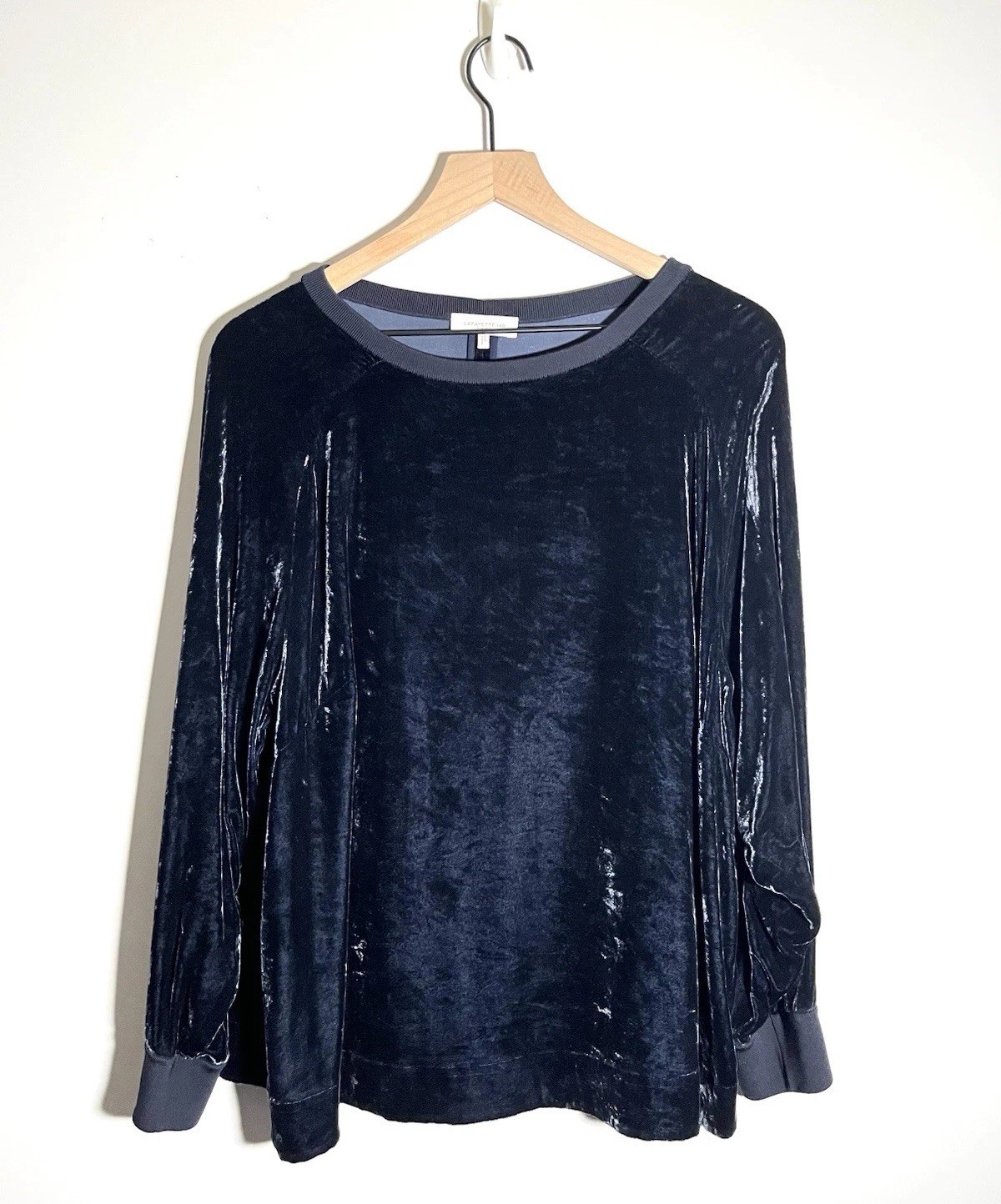 Lafayette 148 New York Velvet Top Midnight Blue Long Sleeve Rayon Silk Elegant