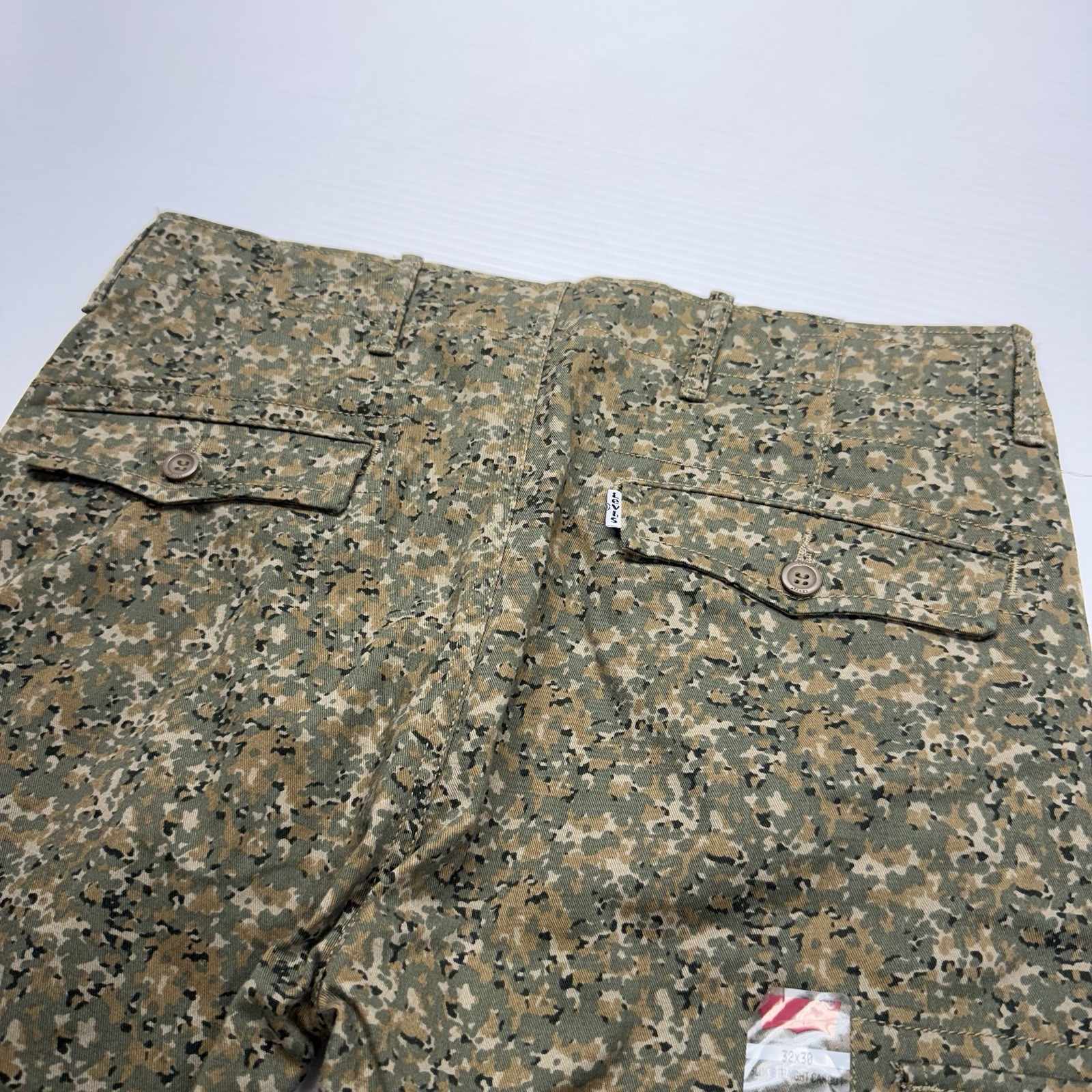 Levis Slim Straight Cargo Forest Camo Pants 32×30 Cotton Blend NWT USA Army