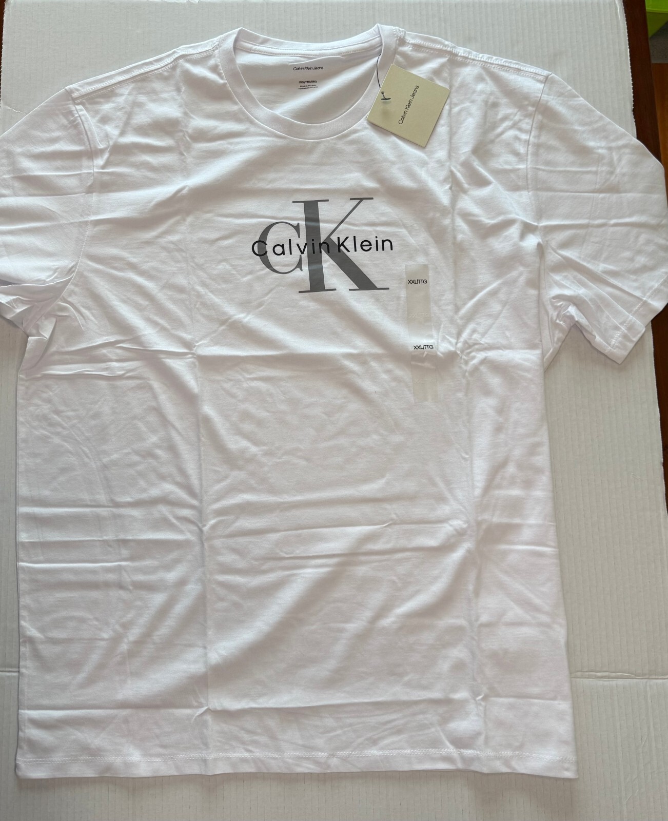 Calvin Klein Jeans Womens SS Hero Monogram T-Shirt White Relaxed Fit XL