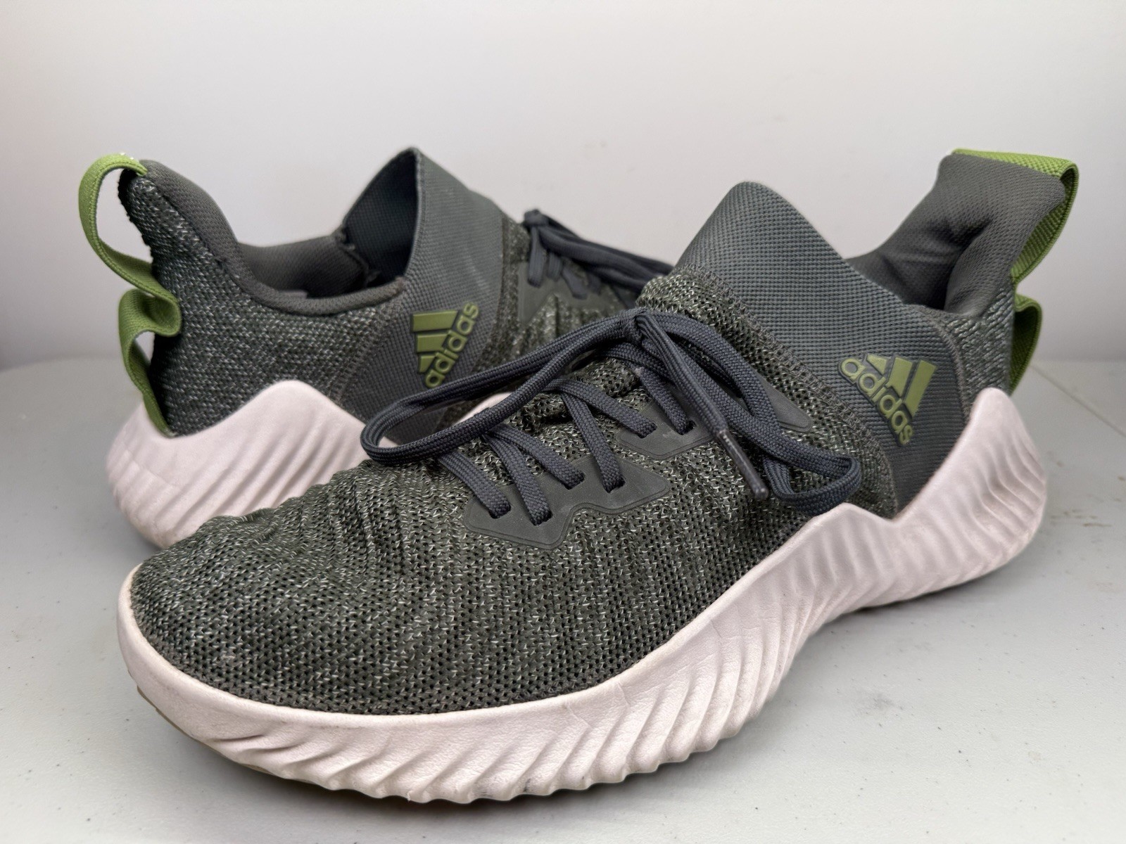 ADIDAS Olive Green AlphaBounce Athletic Running Sneakers MENS 12.5 47 1/3 Shoes