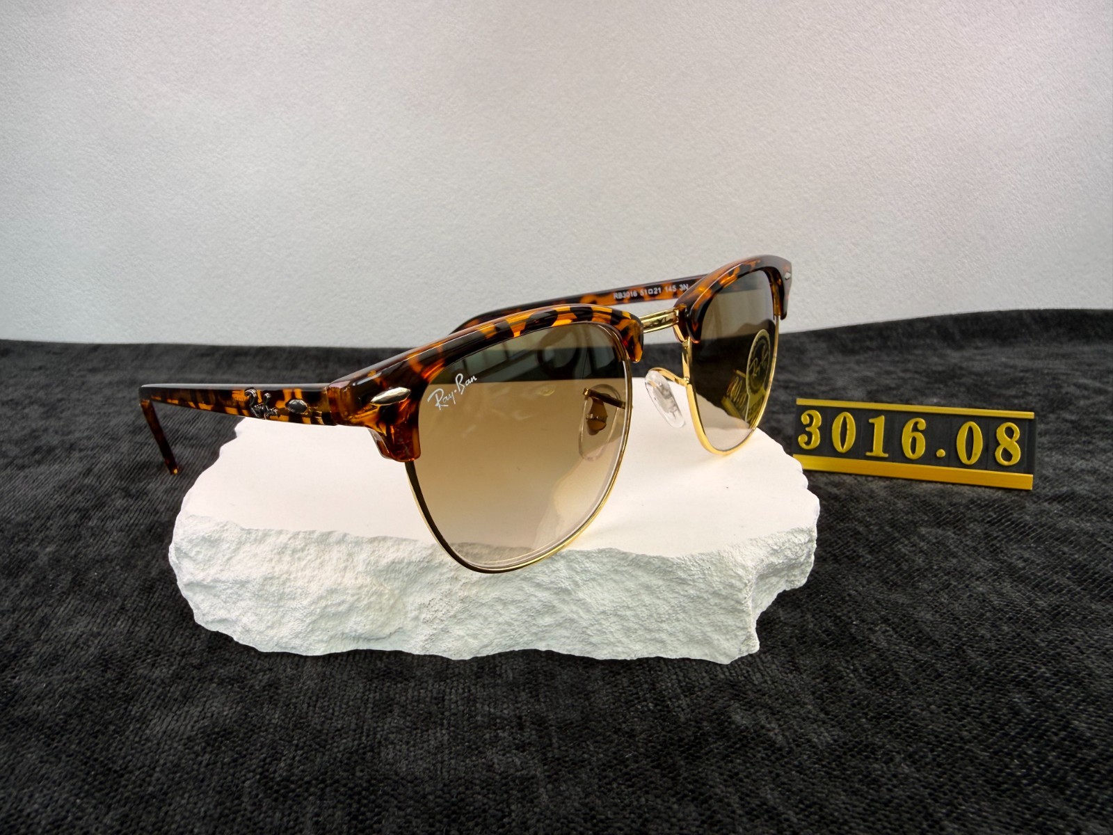 Ray-Ban RB3016 Tortoiseshell Frame Gradient brown Lens Sunglasses