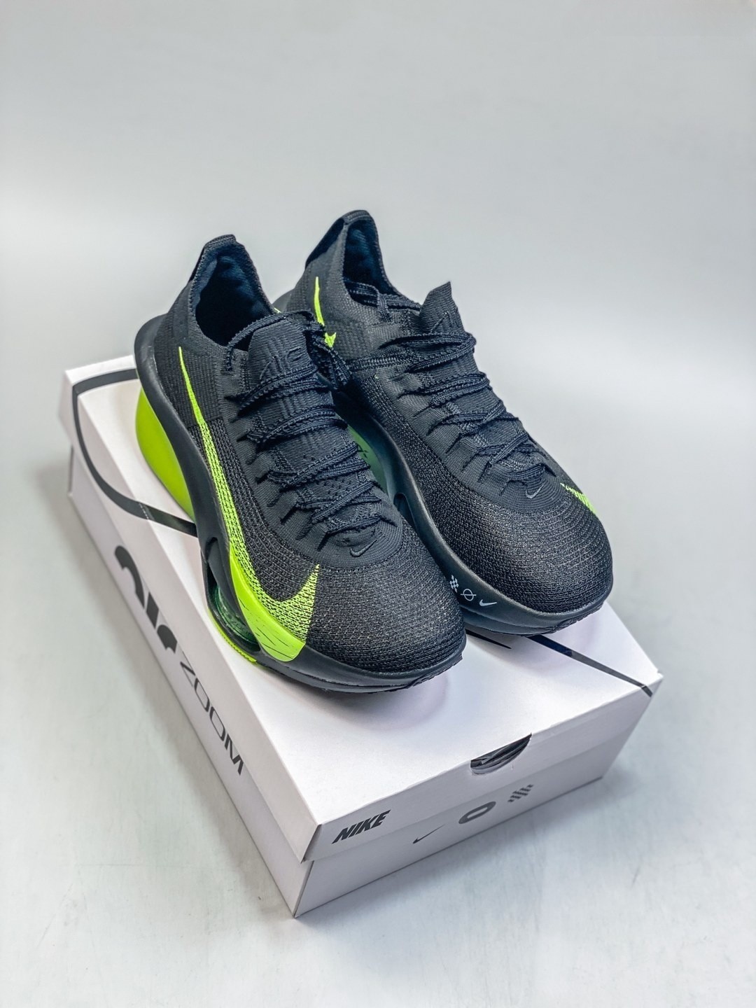 Nike Air Zoom Alphafly NEXT% 3 ZD9422-120 Sneakers–Iconic Casual Shoes for Men