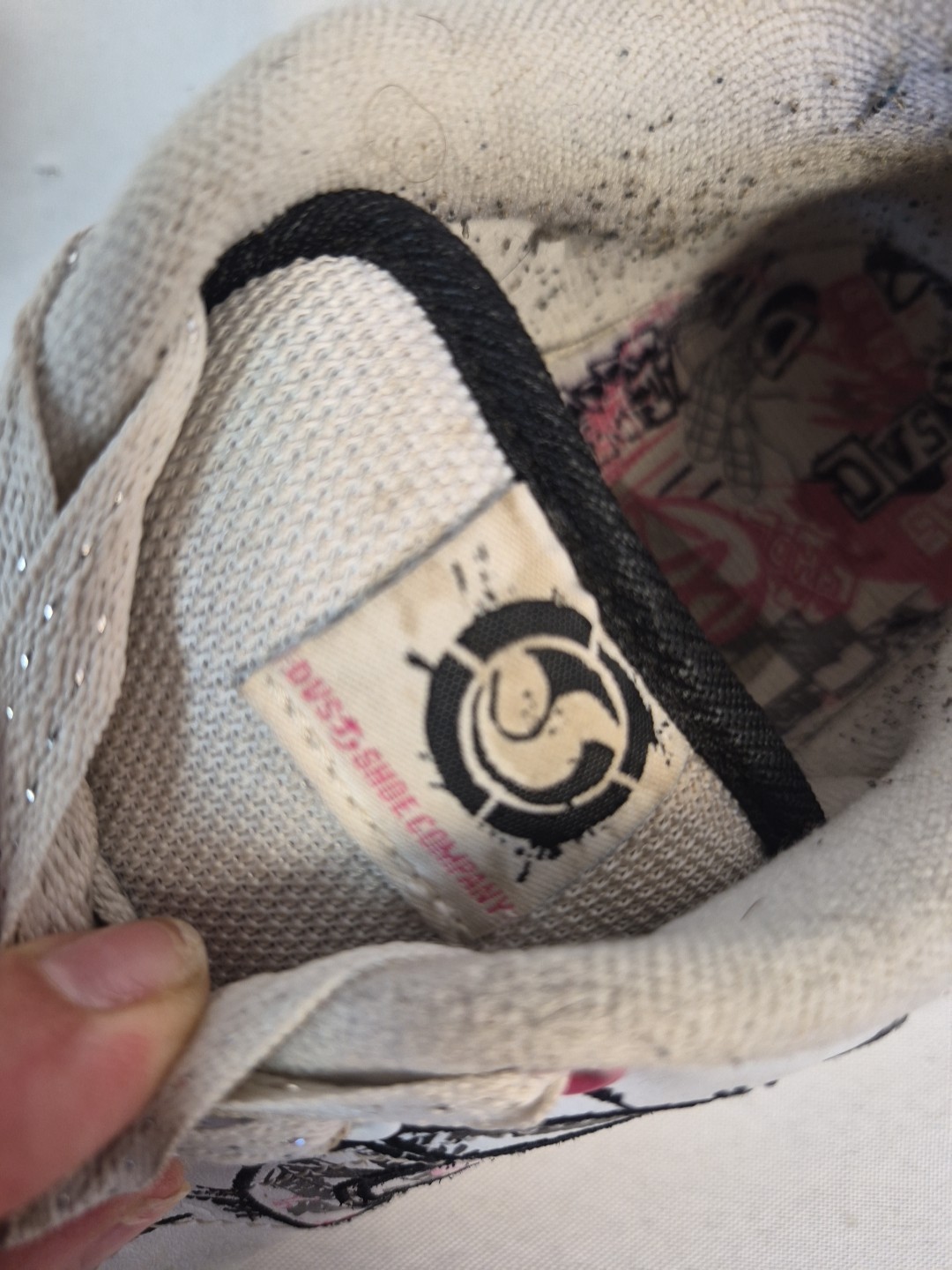 DVS Revival Splat White/ pink/ Black Women’s Shoes USA SIZE 8