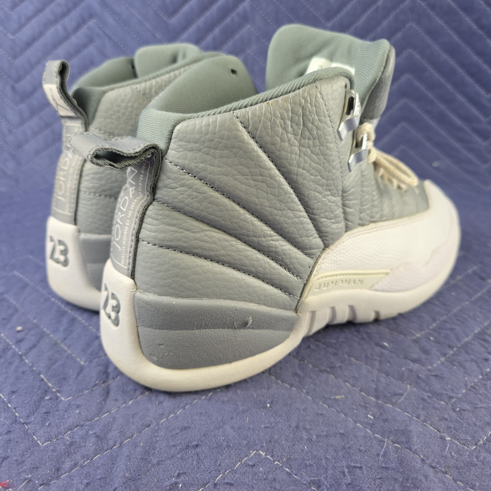 AIR JORDAN 12 RETRO “STEALTH” — MEN’S SIZE 9 • PRE‑OWNED • OG GRAY HEAT