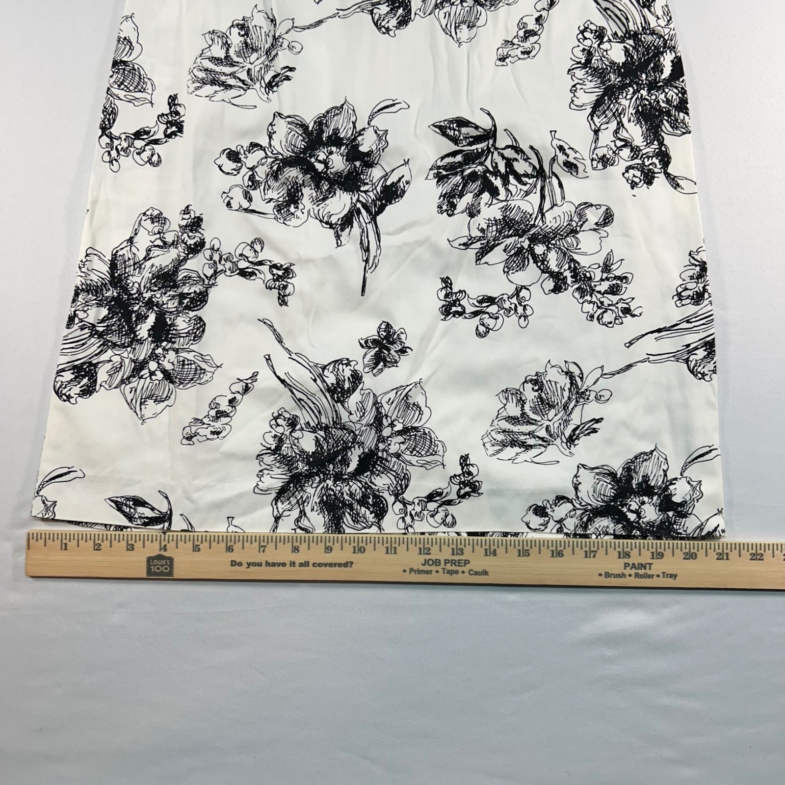 Eddie Bauer Womens Petite 4 White Black Floral Sketch Cotton A-Line Skirt