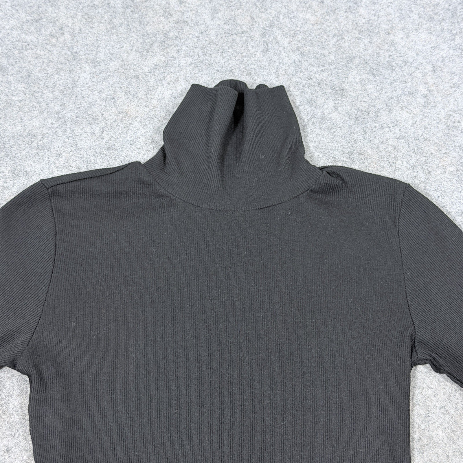 Active Basic Long Sleeve Pullover Turtleneck Sweater Women’s Size Medium Black