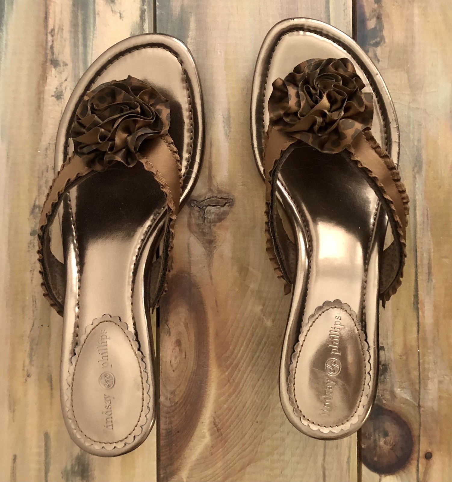 Lindsay Phillips Switchflops Kitten Heel Thong Sandals – Size 8
