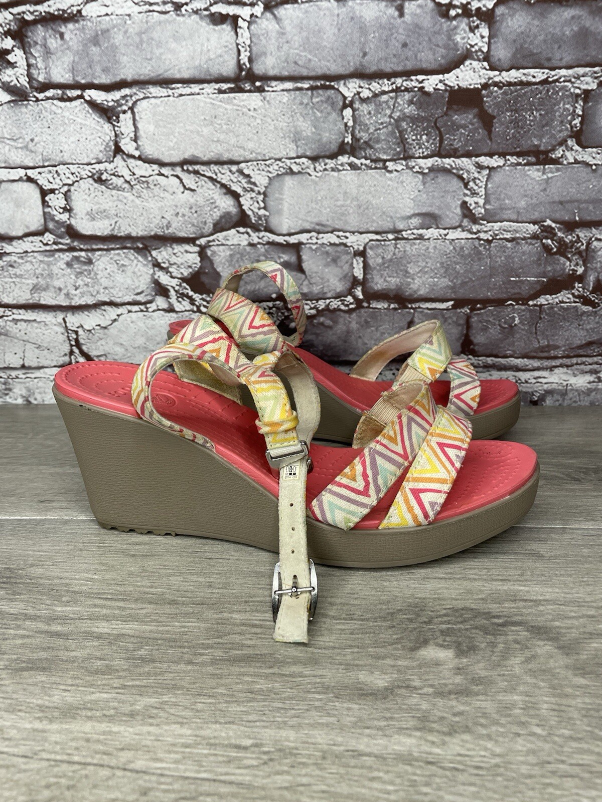 Crocs White Pink Fabric Wedge Slingback Ankle Strap Sandals Women Sz 9M US/40EU