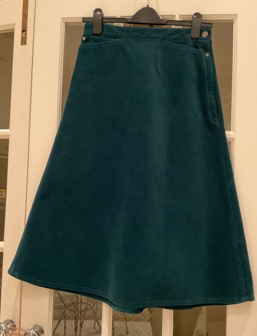Uniqlo U corduroy midi A-line skirt 26in /fits 24-25in excellent turquoise green