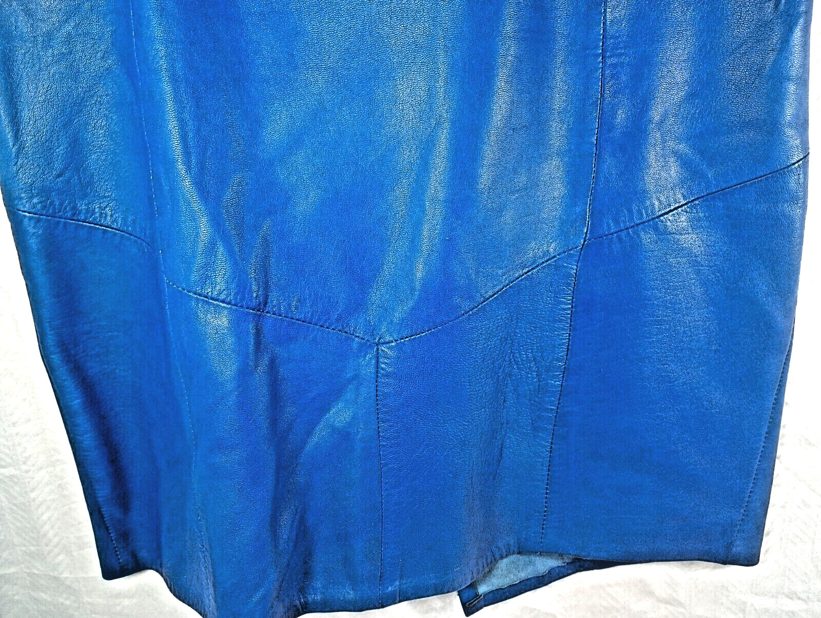 Firenze leather suit, jacket and skirt, blue, size M. DS07