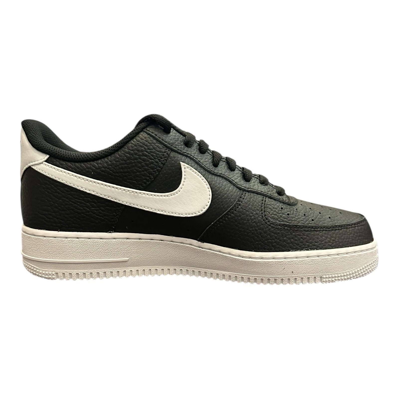 Nike Air Force 1 Low ’07 Black White Mens Size 11 CT2302-002 New Authentic