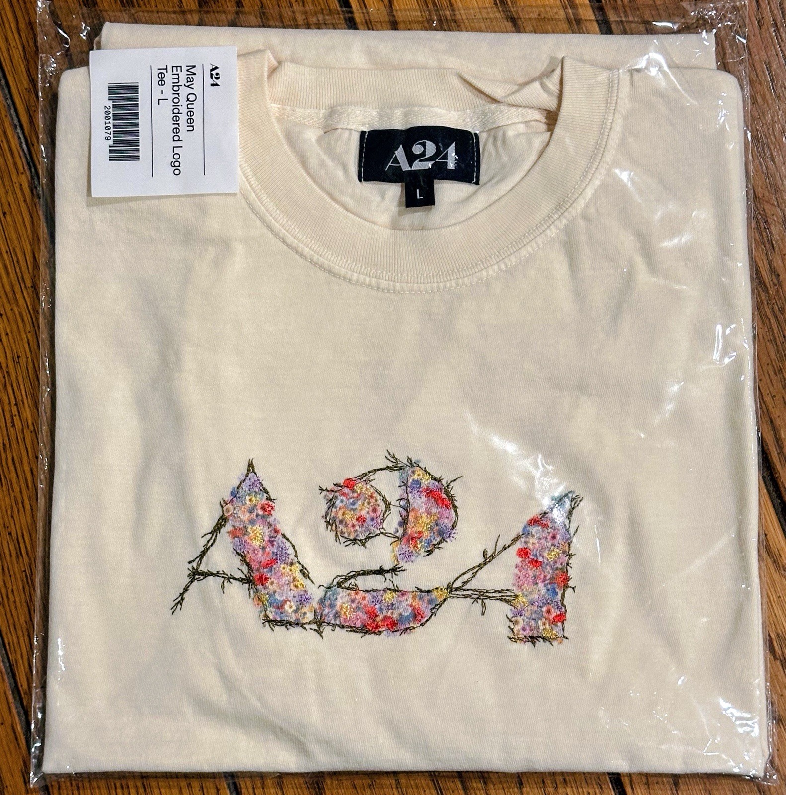 May Queen Embroidered Logo Tee | A24 Midsommar *Size Large* Brand NEW