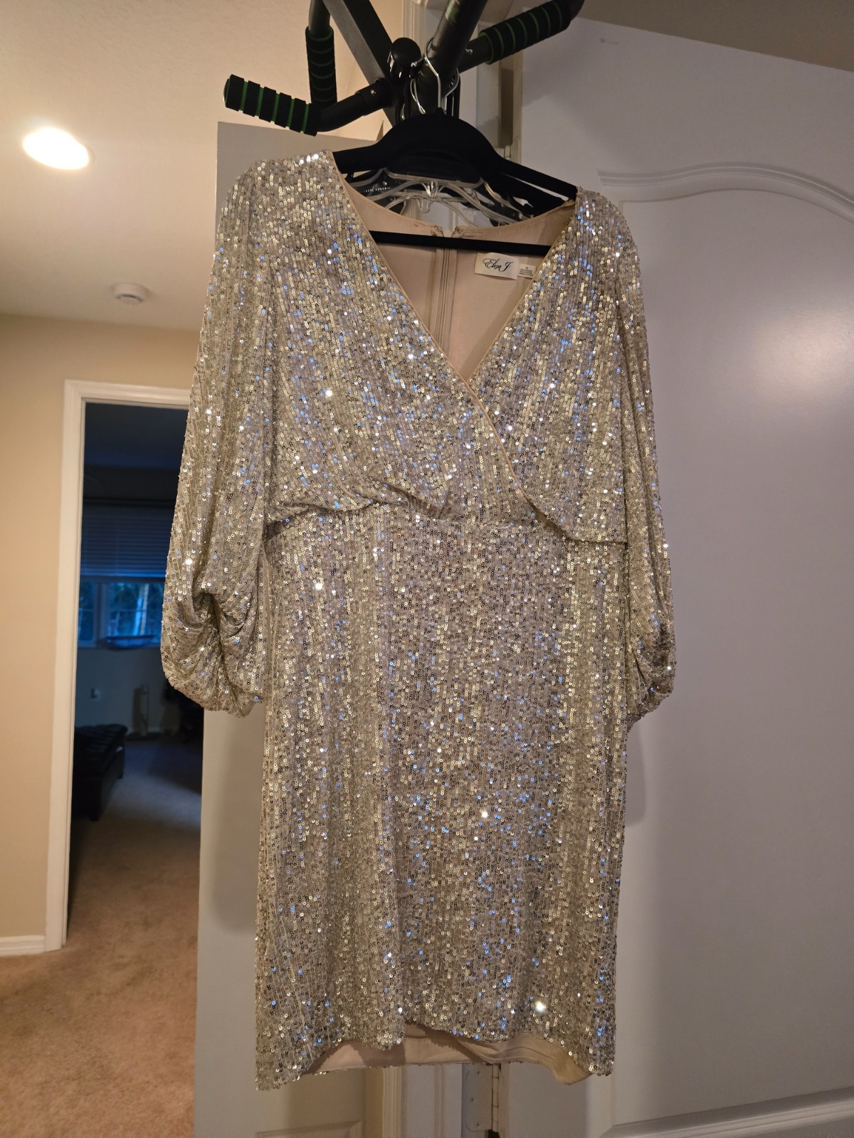 Set of 2 sparkling sequin cocktail dresses campaign colored