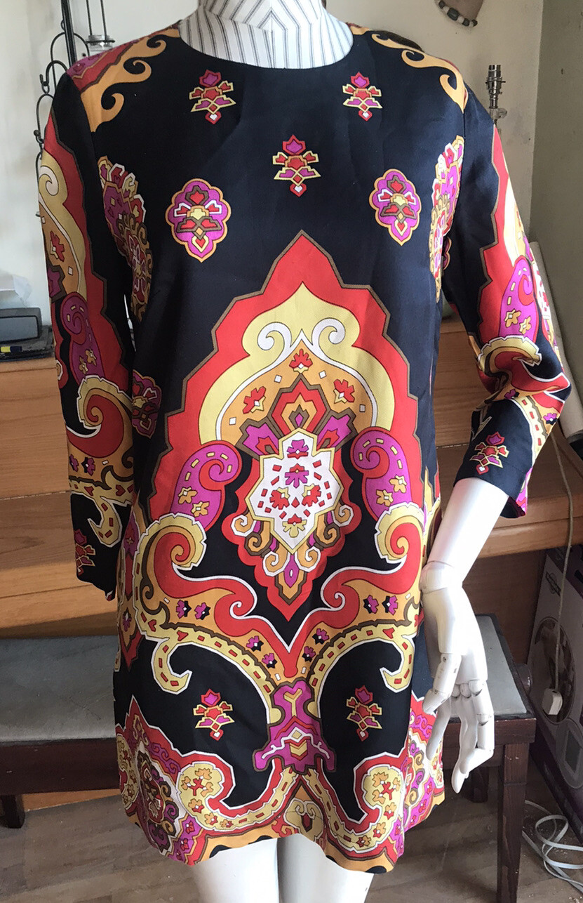 SIZE 6 SEE BY CHLOE 60S STYLE SHIFT MULTI PSYCHEDELIC PRINT ON BLACK MINI DRESS