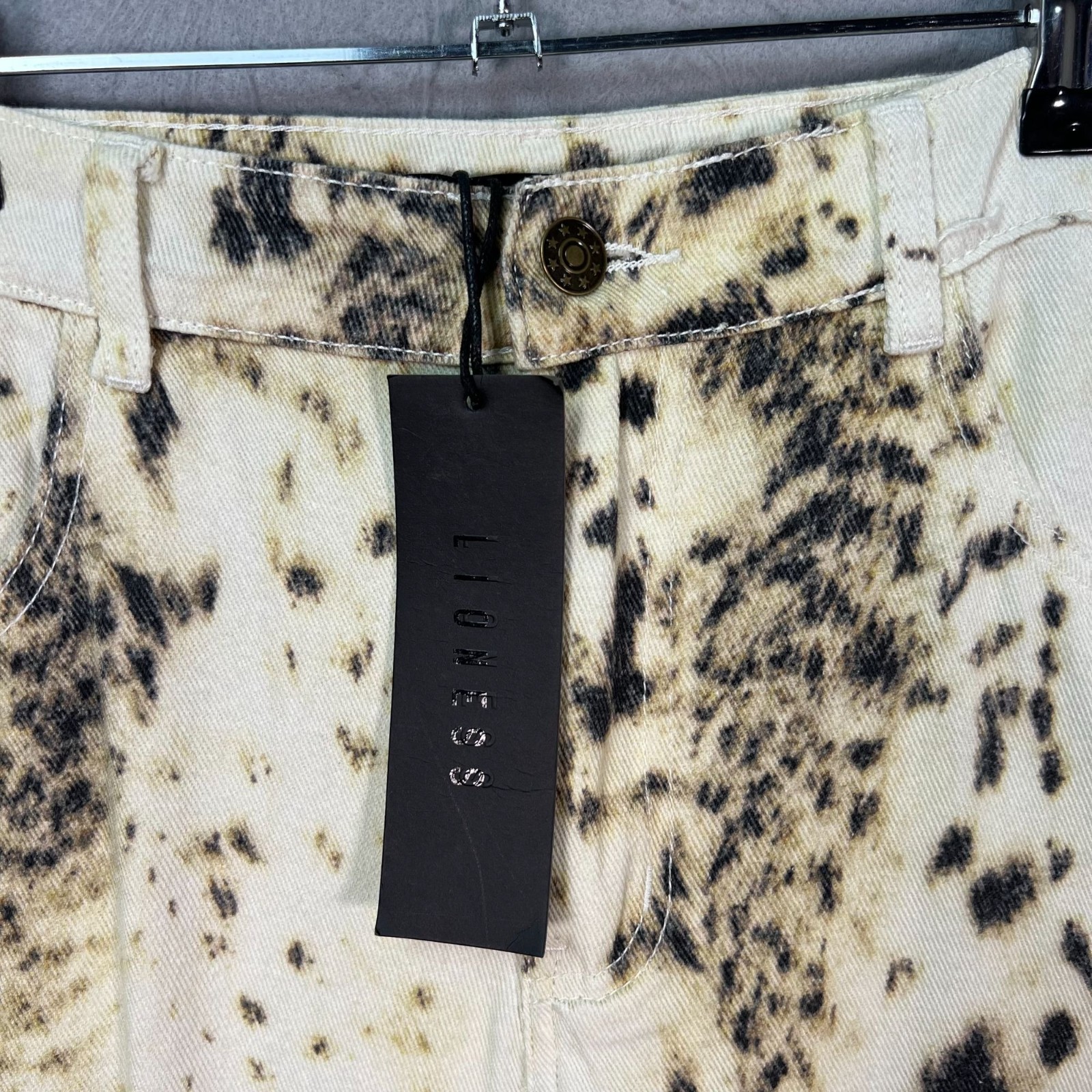 Lioness Womens Size Small High-Waisted Animal Print Denim Pants 100% Cotton