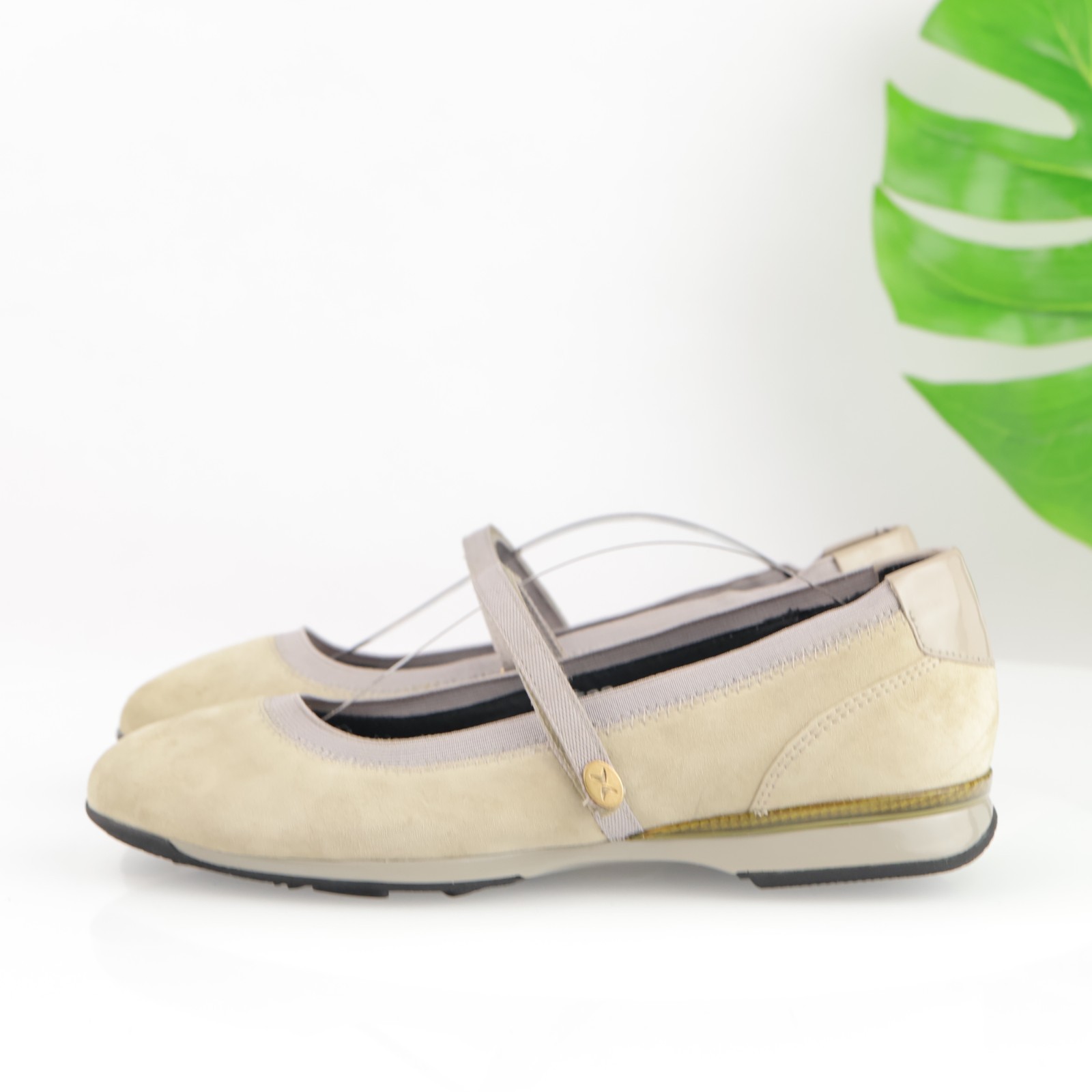 Aetrex Womens Caroline Mary Jane Shoes Size 9 WIDE Beige Tan Comfort Sporty Flat