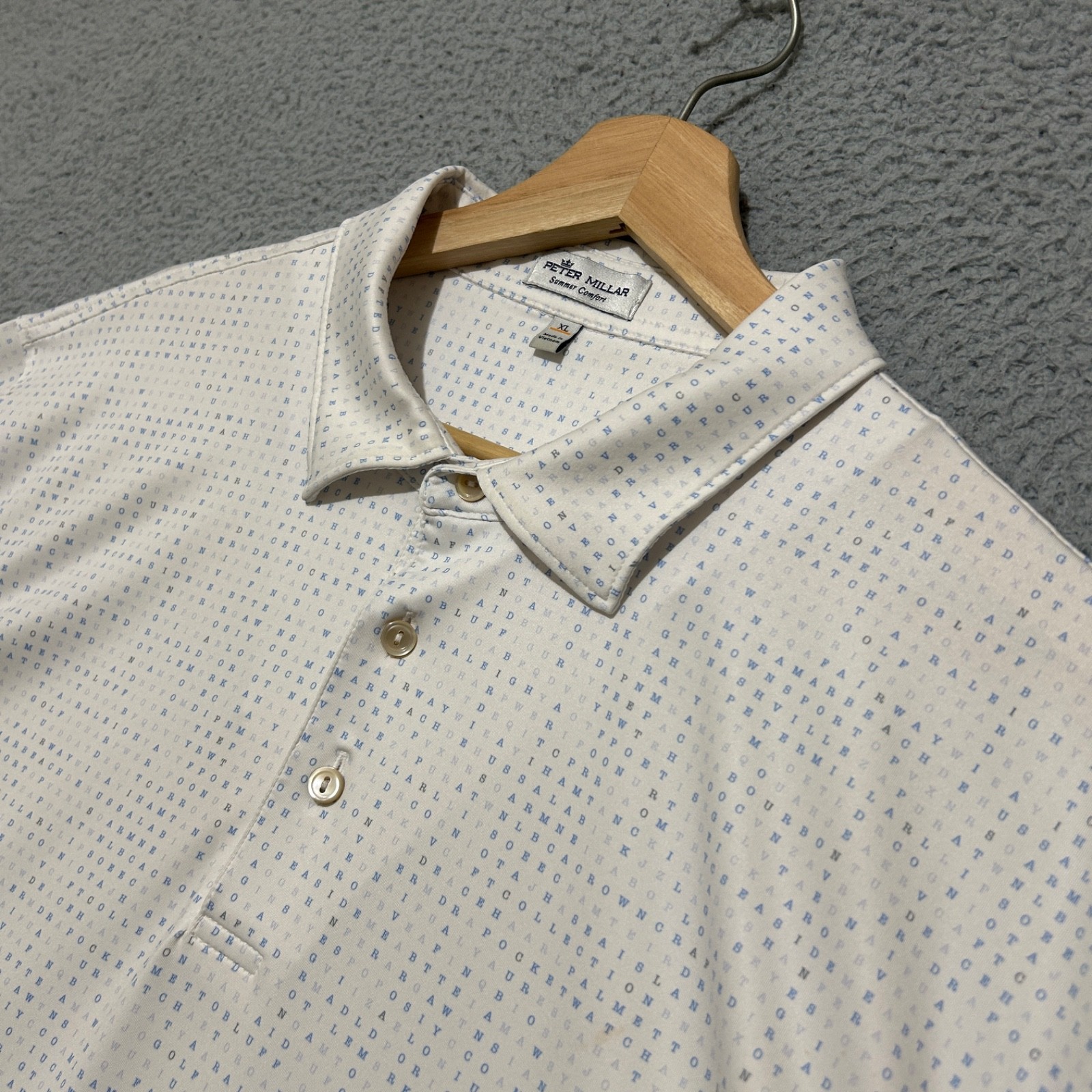 Travis Mathew Polo Shirt Men XL Relaxed White Stretch AOP All Over Letter Print