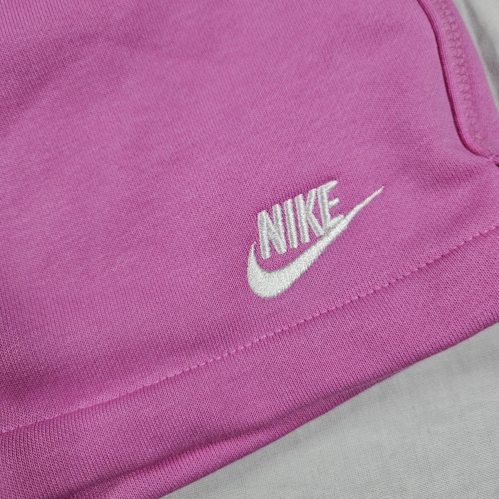 Nike Athletic Shorts Pink Standard Above Knee FN3520-365 Men’s Size Large