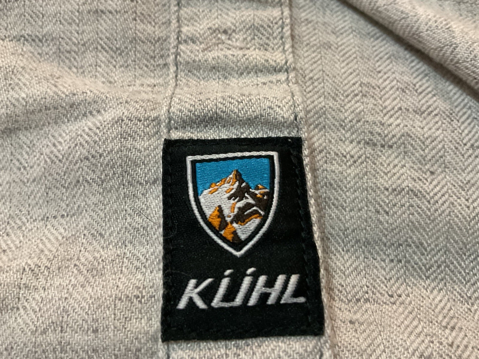 KUHL Mountain Grown Shifter Shirt Granite Men’s Size Small 5 Panel Sleeve Gray